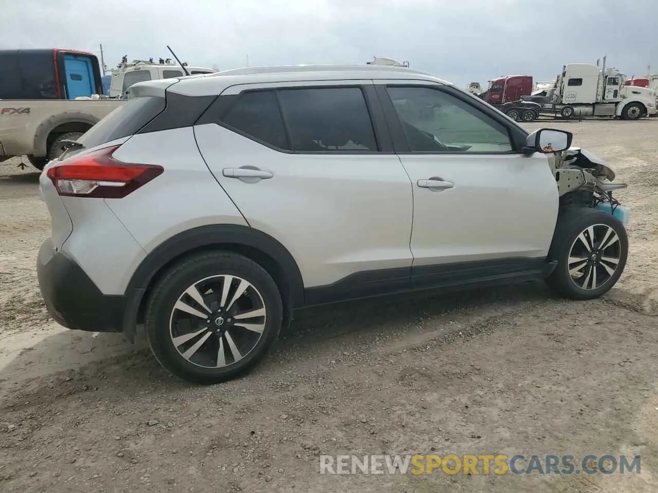 3 Photograph of a damaged car 3N1CP5CU4KL549312 NISSAN KICKS 2019