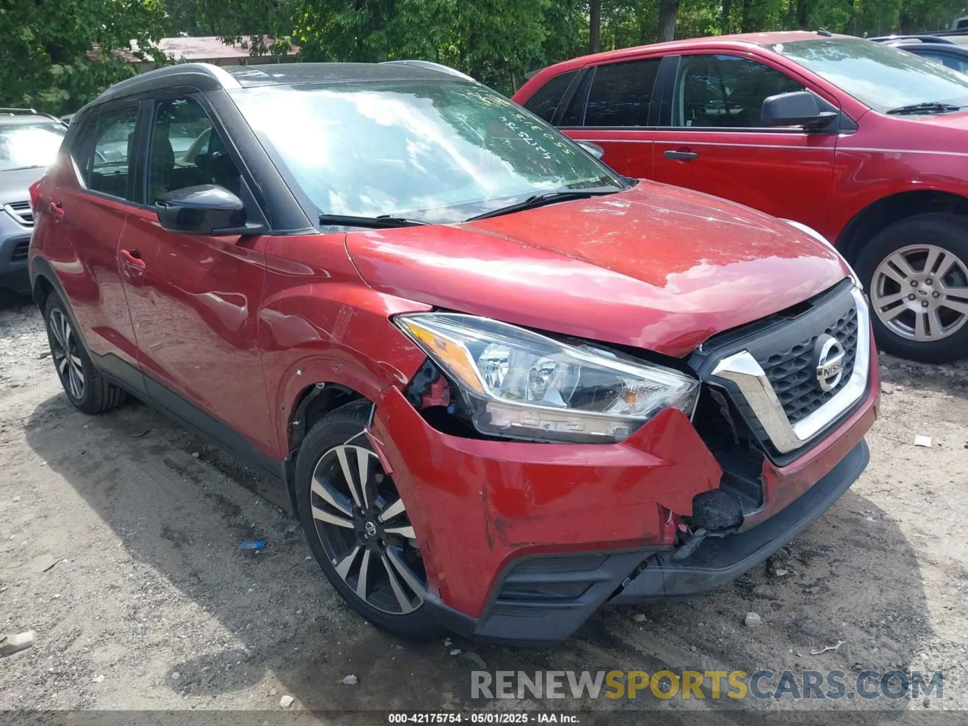 1 Photograph of a damaged car 3N1CP5CU4KL550315 NISSAN KICKS 2019