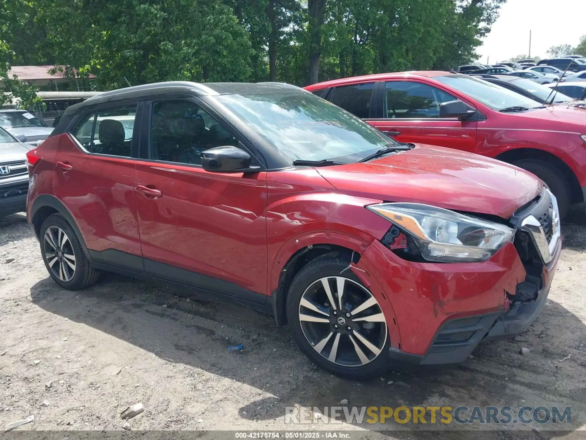 12 Photograph of a damaged car 3N1CP5CU4KL550315 NISSAN KICKS 2019