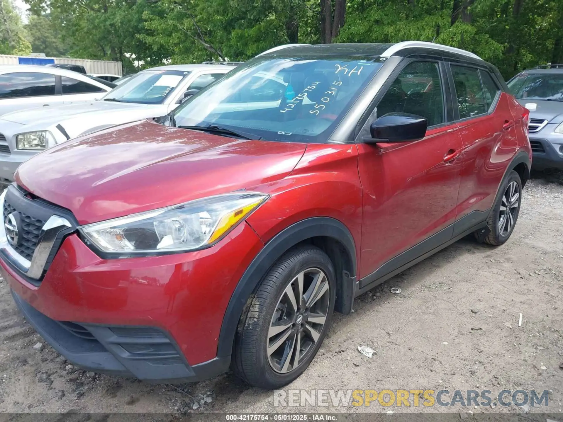 2 Photograph of a damaged car 3N1CP5CU4KL550315 NISSAN KICKS 2019