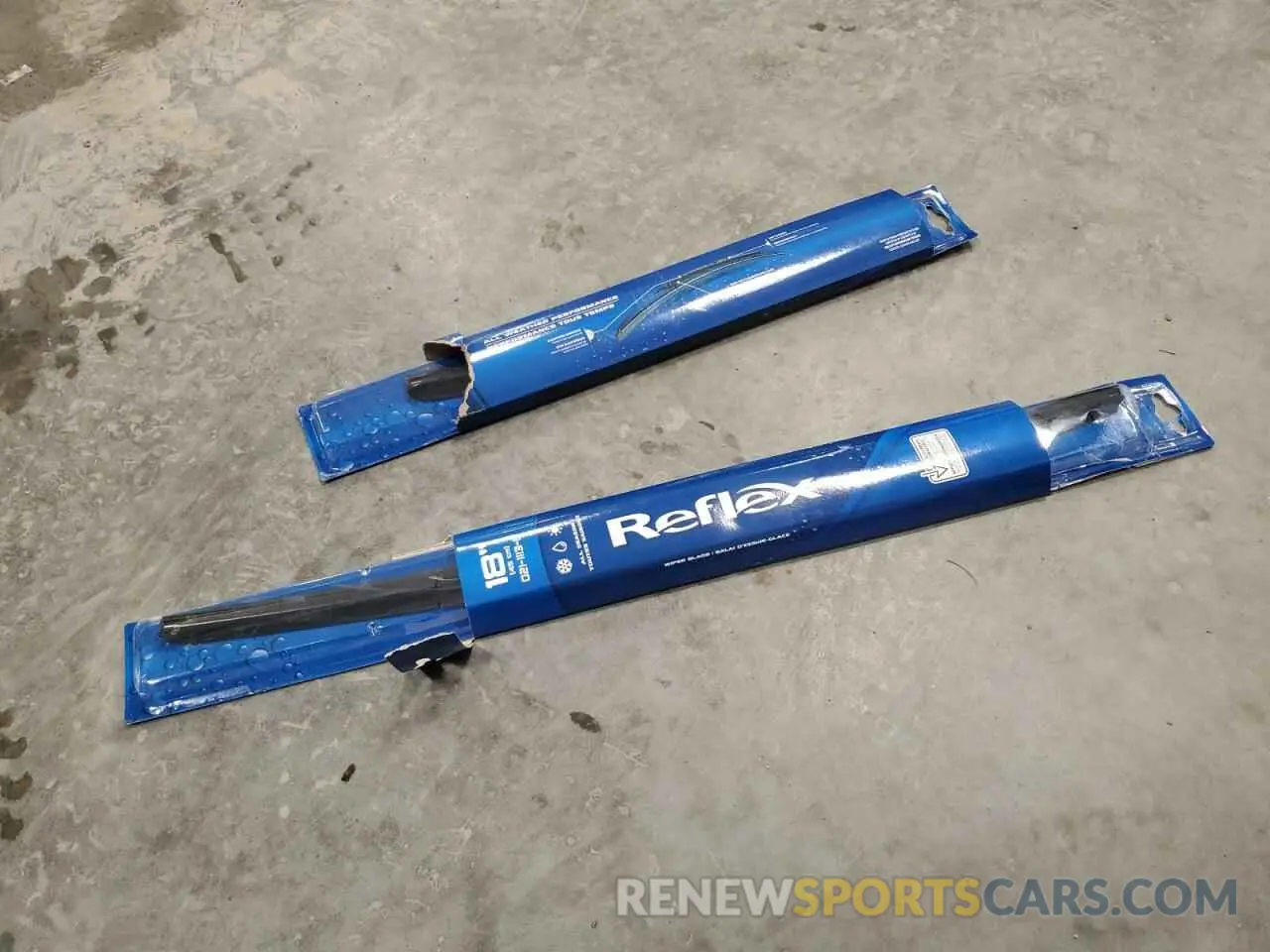 12 Photograph of a damaged car 3N1CP5CU4KL558852 NISSAN KICKS 2019
