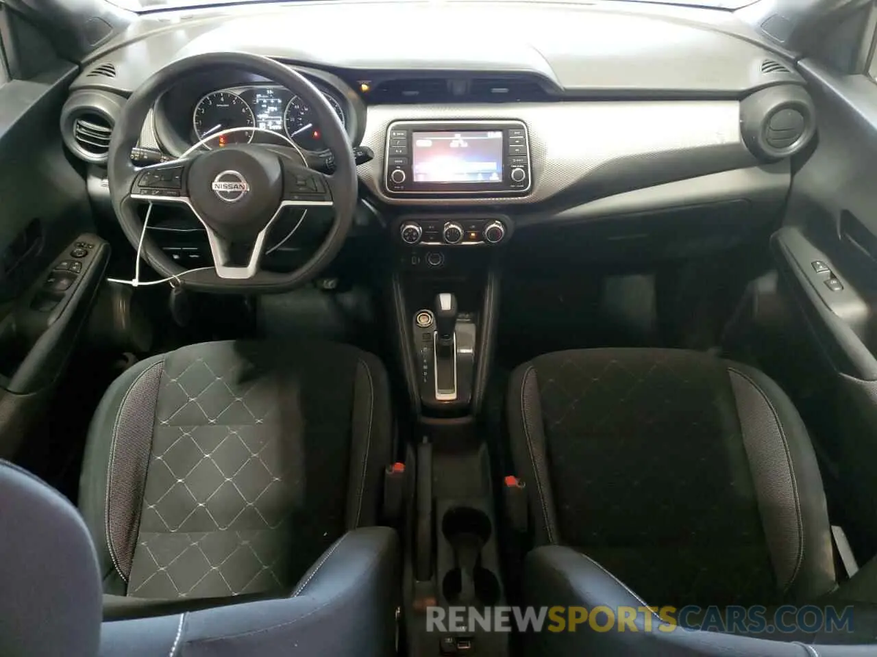 8 Photograph of a damaged car 3N1CP5CU4KL561427 NISSAN KICKS 2019