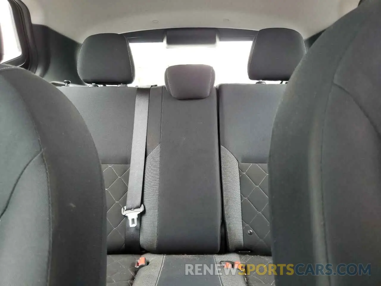 10 Photograph of a damaged car 3N1CP5CU4KL564621 NISSAN KICKS 2019