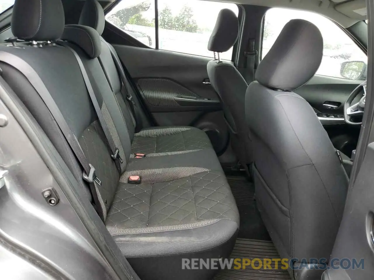 11 Photograph of a damaged car 3N1CP5CU4KL564621 NISSAN KICKS 2019