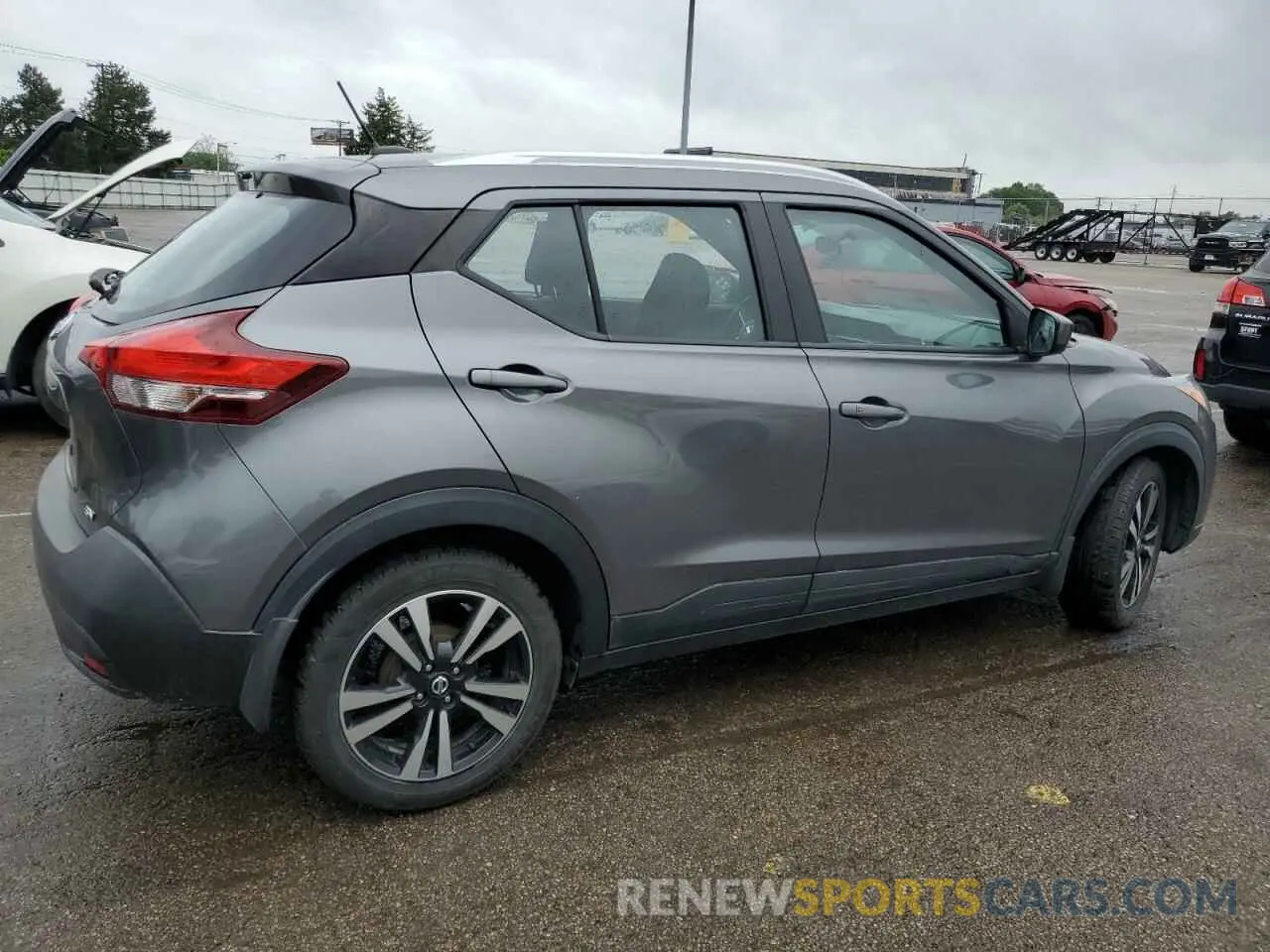 3 Photograph of a damaged car 3N1CP5CU4KL564621 NISSAN KICKS 2019