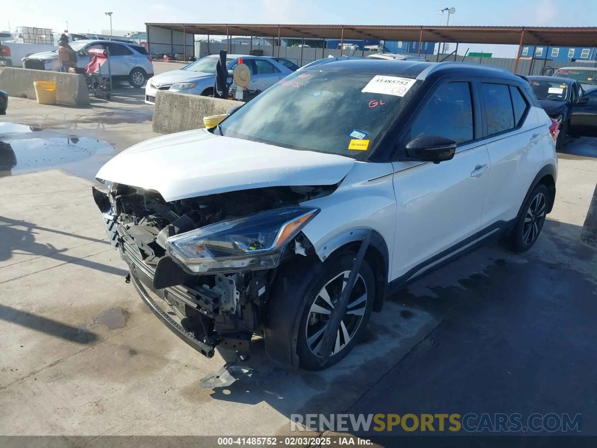 2 Photograph of a damaged car 3N1CP5CU4KL565977 NISSAN KICKS 2019