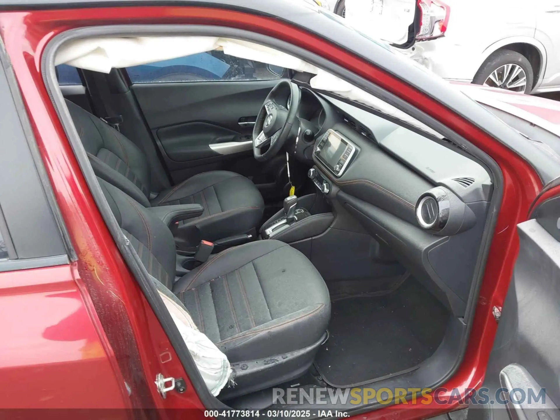 5 Photograph of a damaged car 3N1CP5CU4KL566997 NISSAN KICKS 2019