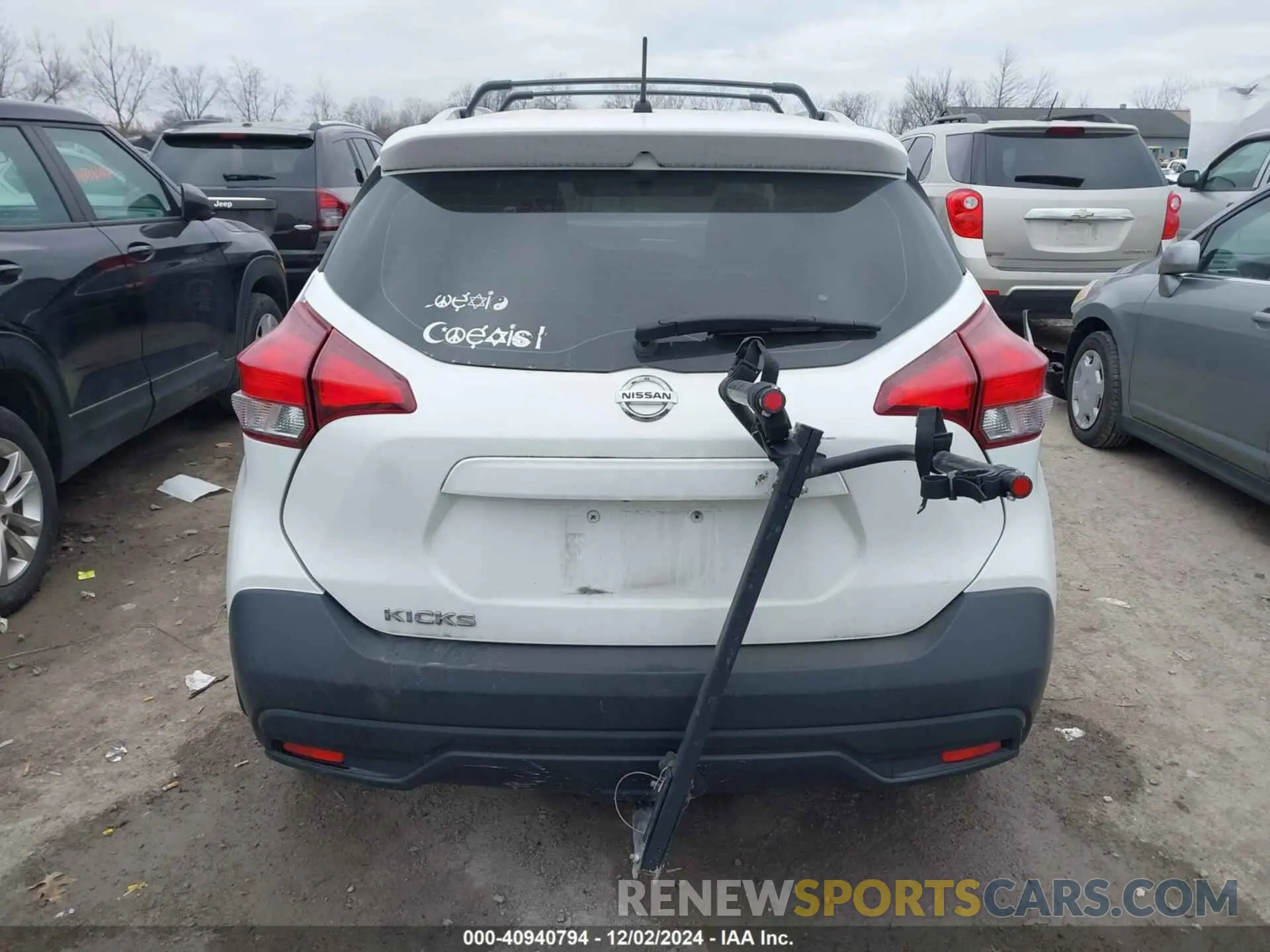 16 Photograph of a damaged car 3N1CP5CU5KL471493 NISSAN KICKS 2019
