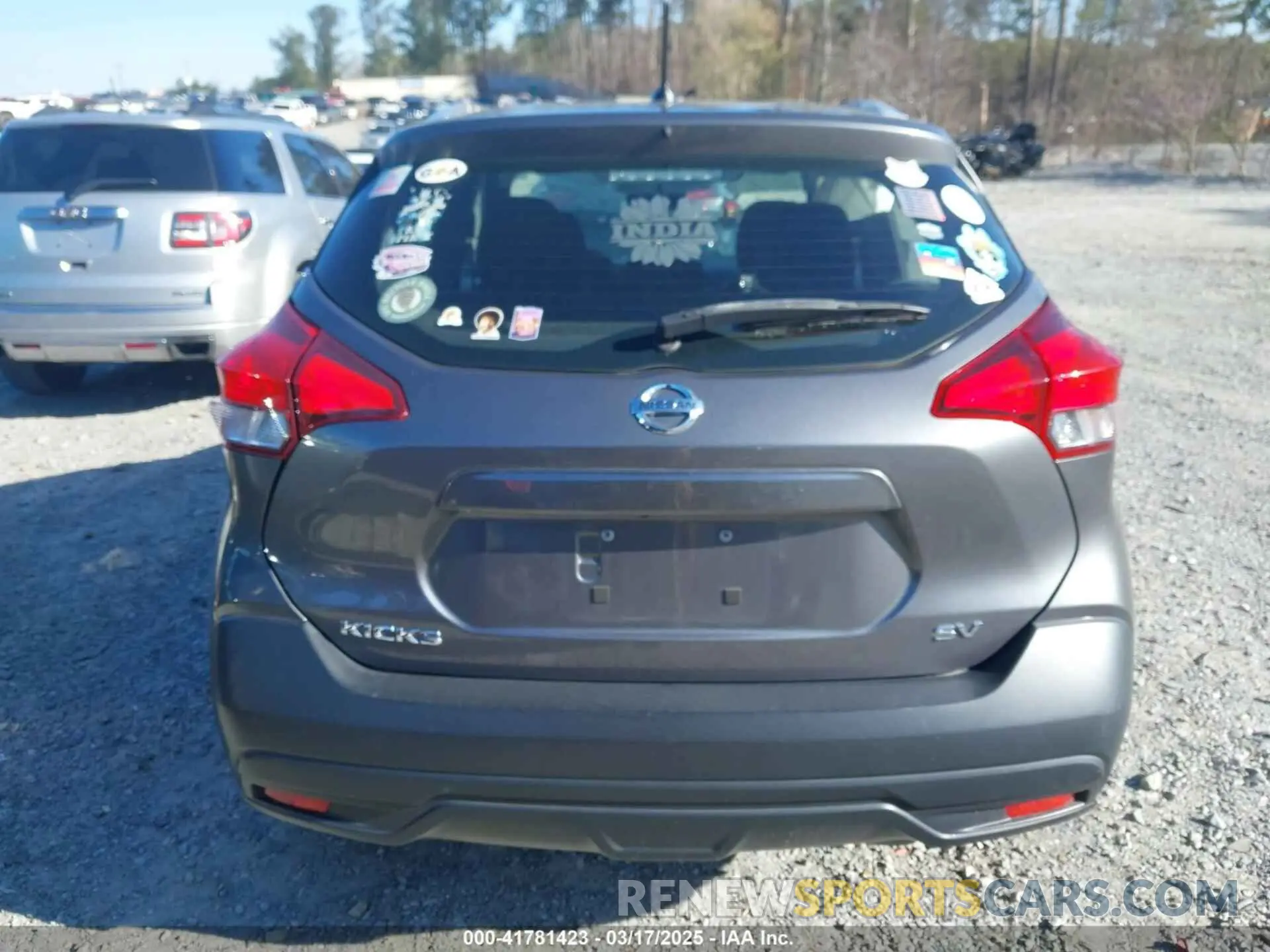 16 Photograph of a damaged car 3N1CP5CU5KL479433 NISSAN KICKS 2019