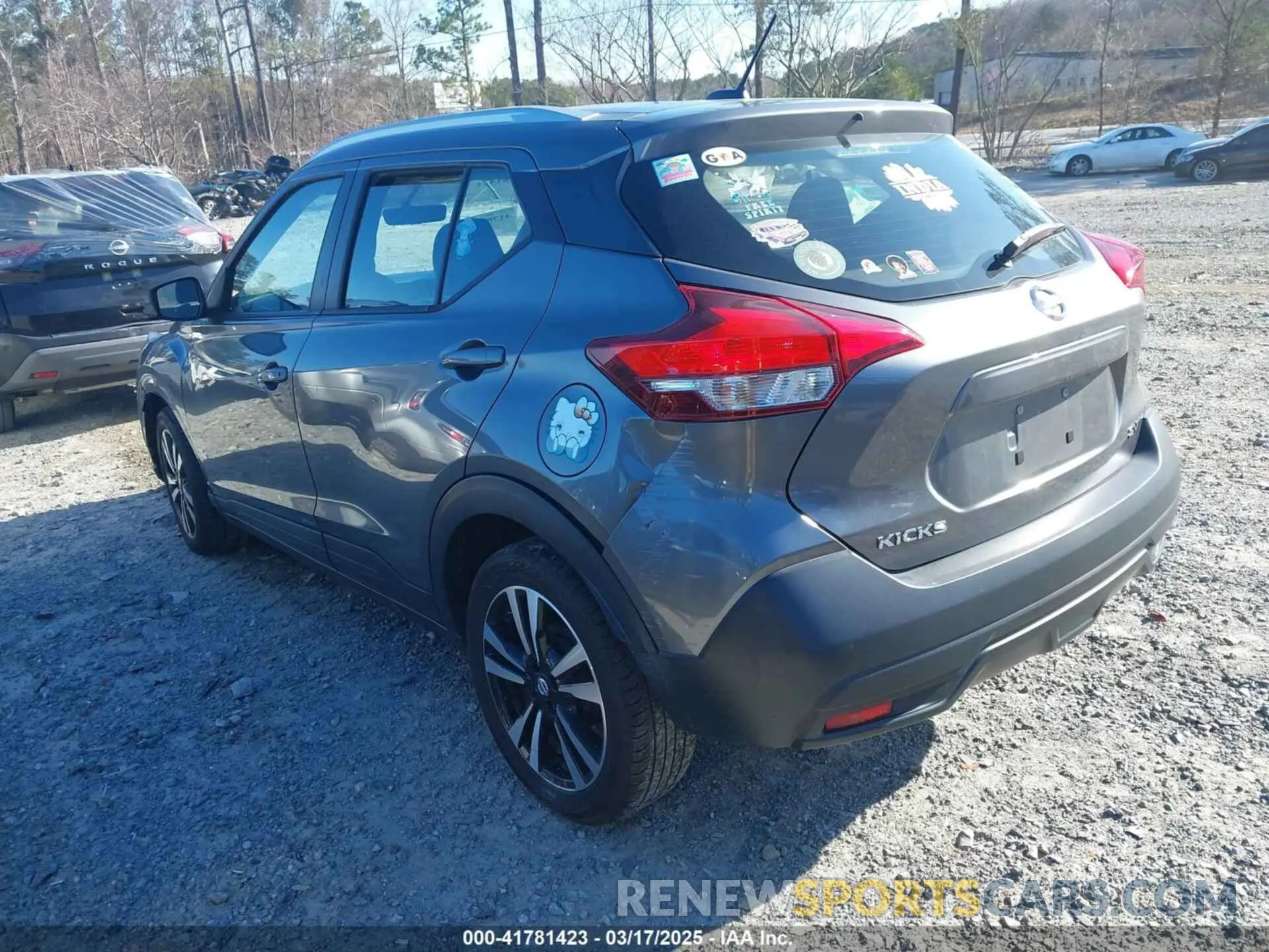 3 Photograph of a damaged car 3N1CP5CU5KL479433 NISSAN KICKS 2019