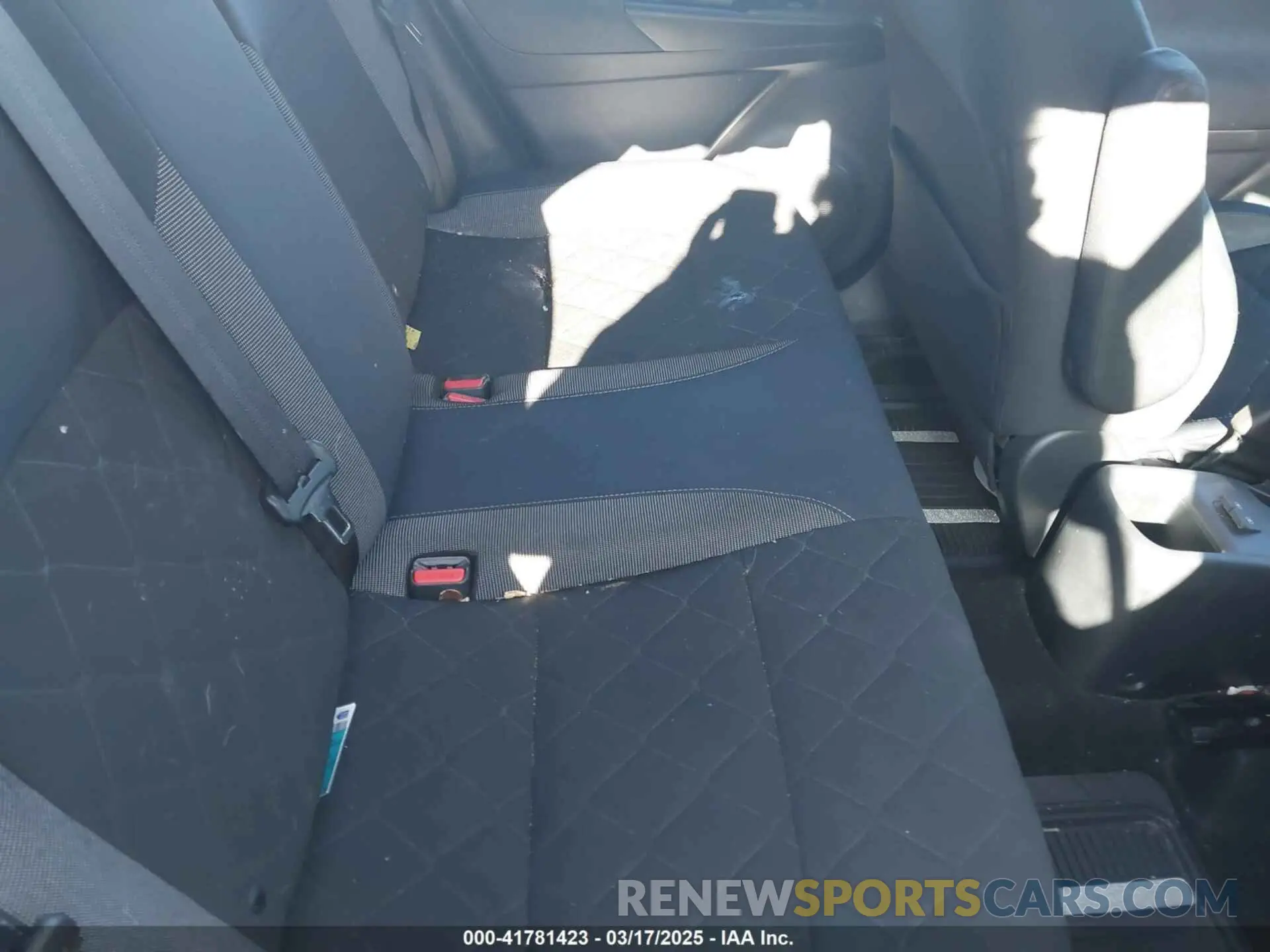 8 Photograph of a damaged car 3N1CP5CU5KL479433 NISSAN KICKS 2019