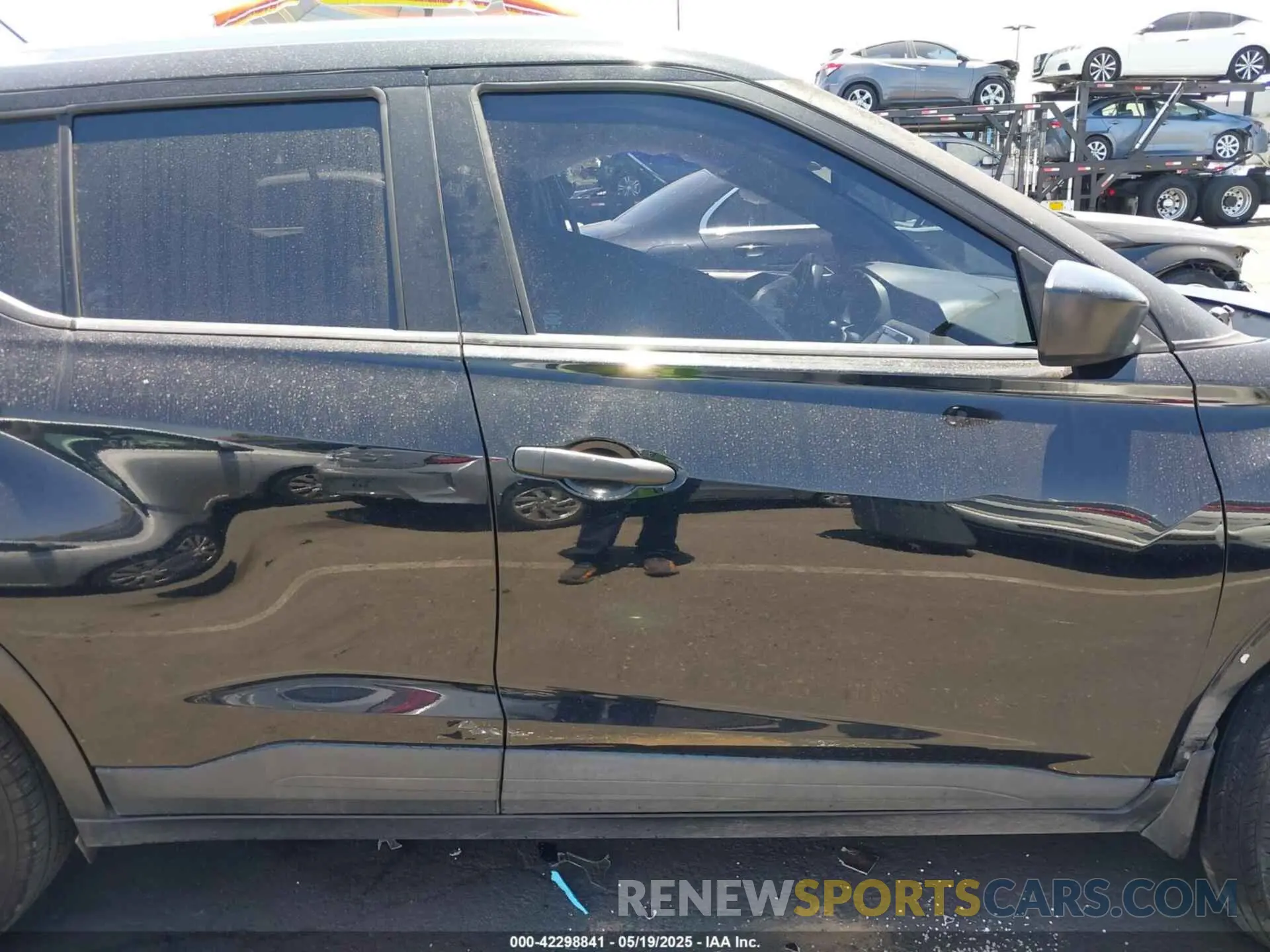 14 Photograph of a damaged car 3N1CP5CU5KL481294 NISSAN KICKS 2019