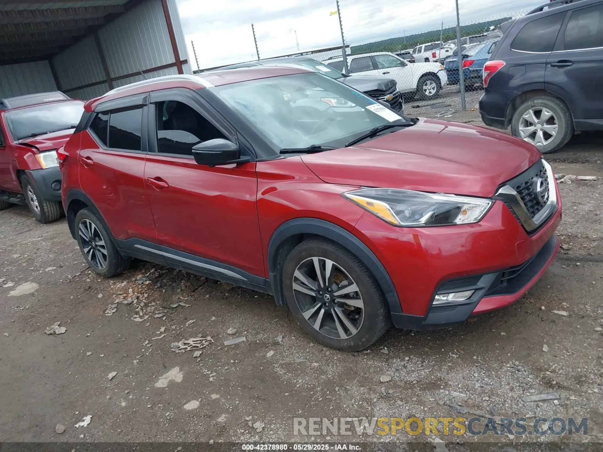 1 Photograph of a damaged car 3N1CP5CU5KL482008 NISSAN KICKS 2019