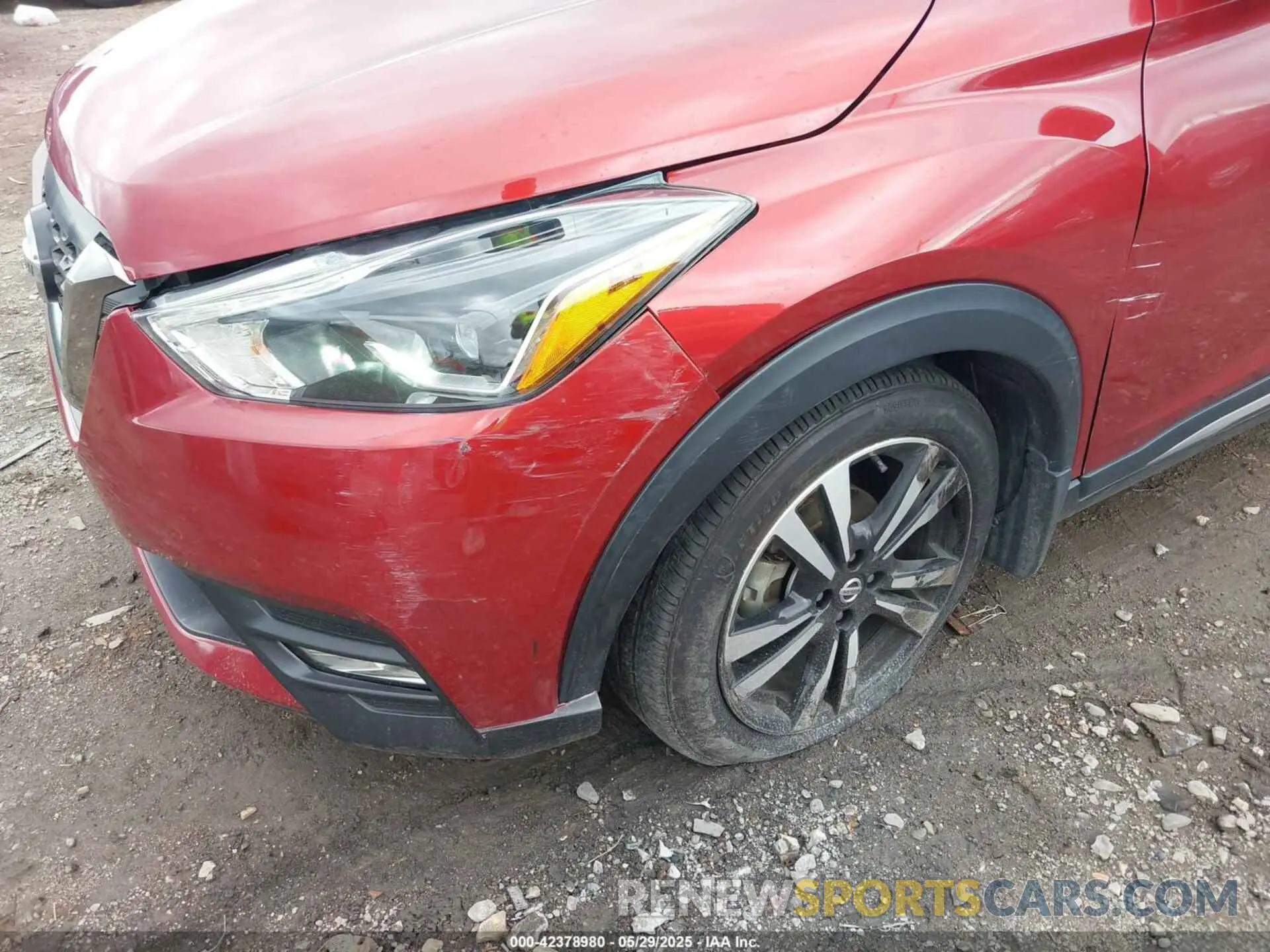 12 Photograph of a damaged car 3N1CP5CU5KL482008 NISSAN KICKS 2019