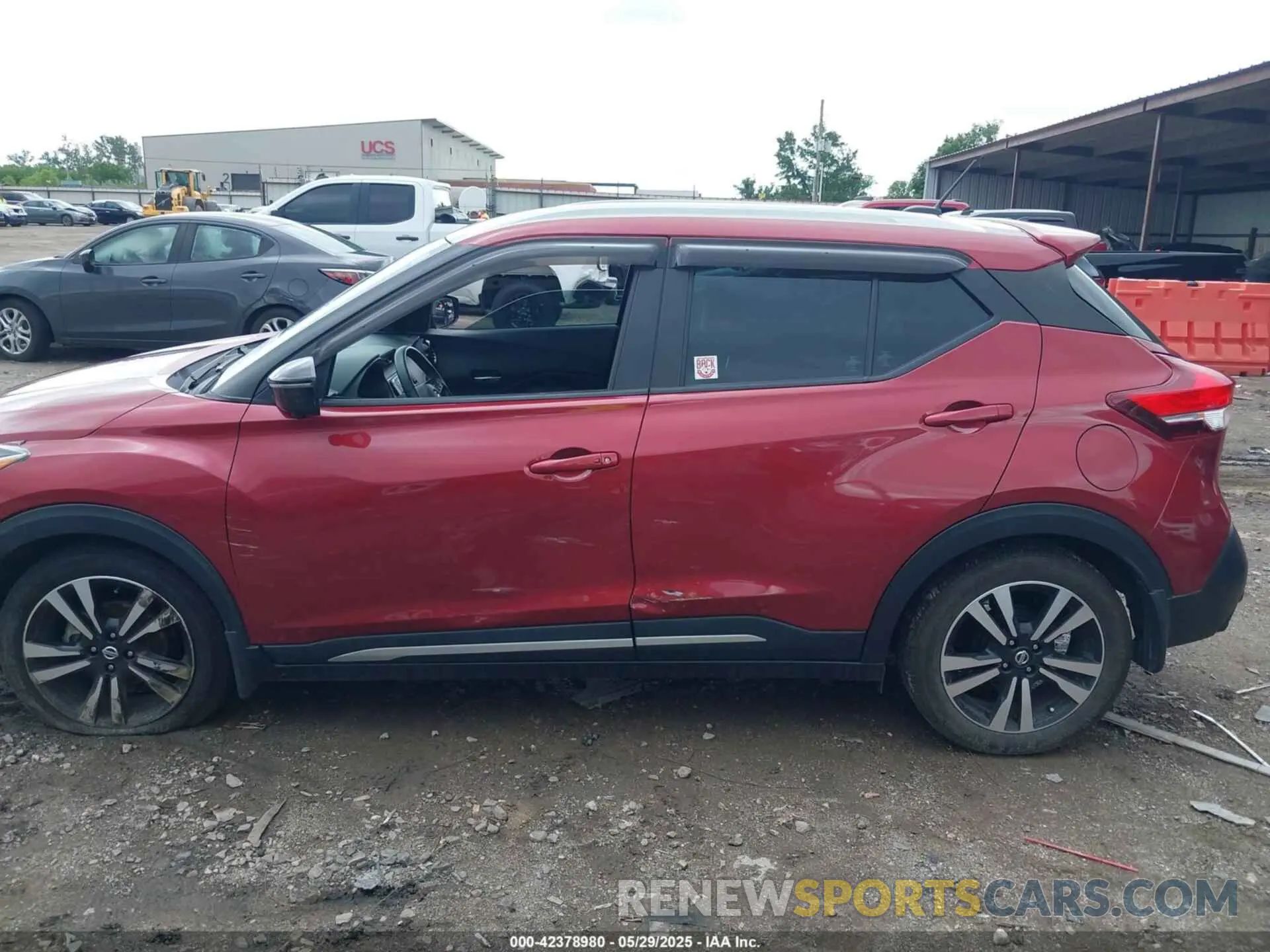 15 Photograph of a damaged car 3N1CP5CU5KL482008 NISSAN KICKS 2019