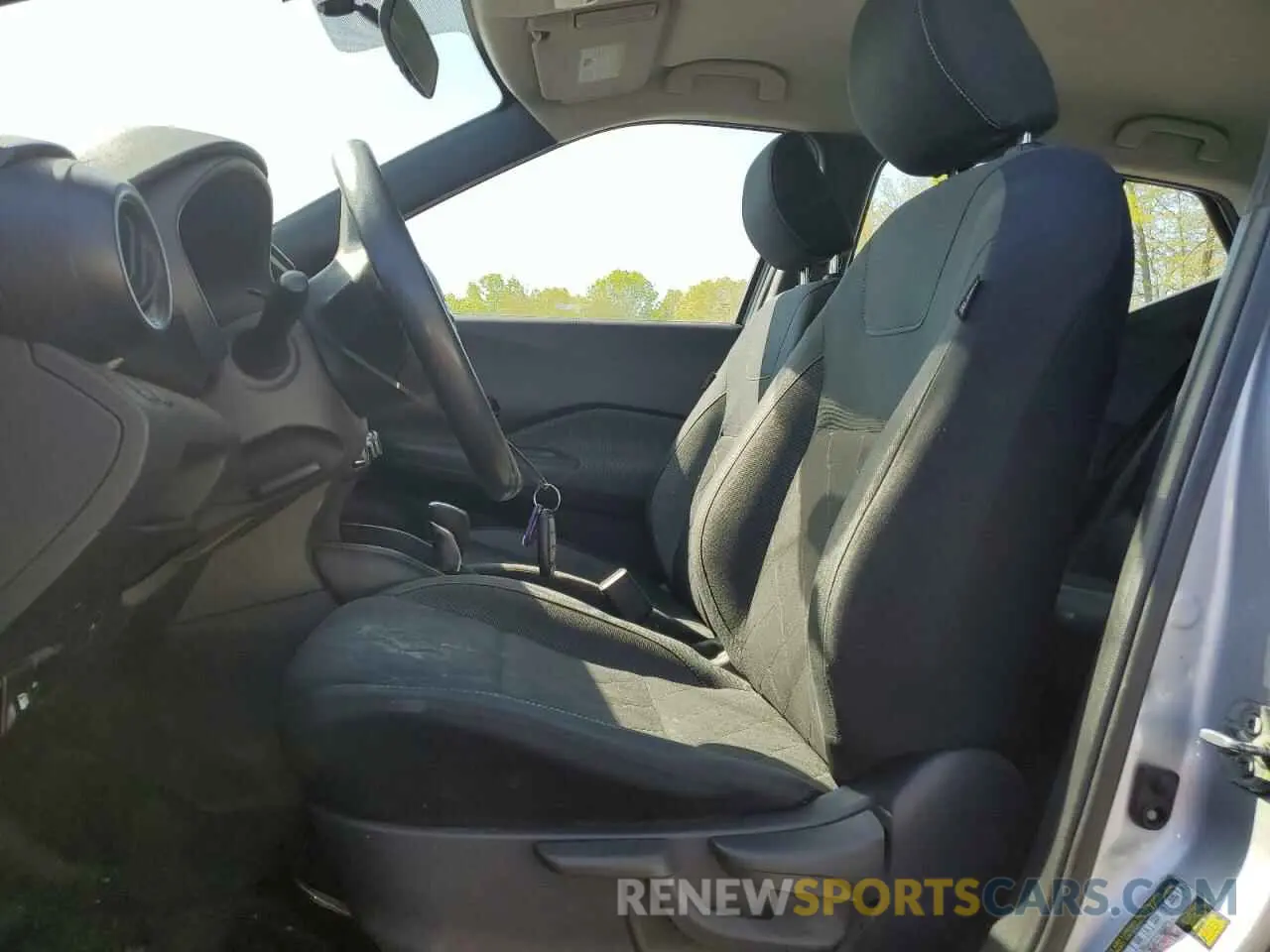 7 Photograph of a damaged car 3N1CP5CU5KL483109 NISSAN KICKS 2019