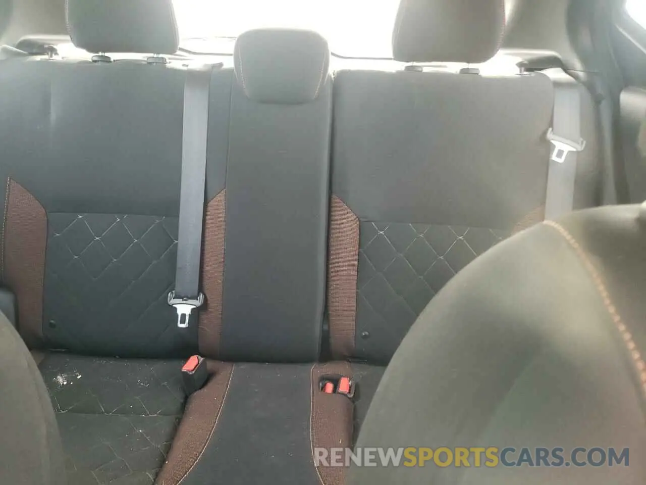 10 Photograph of a damaged car 3N1CP5CU5KL483319 NISSAN KICKS 2019