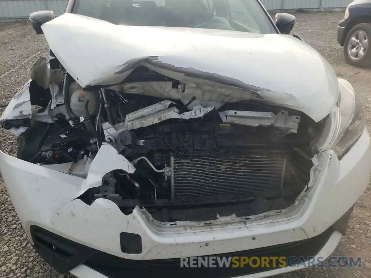 14 Photograph of a damaged car 3N1CP5CU5KL483319 NISSAN KICKS 2019