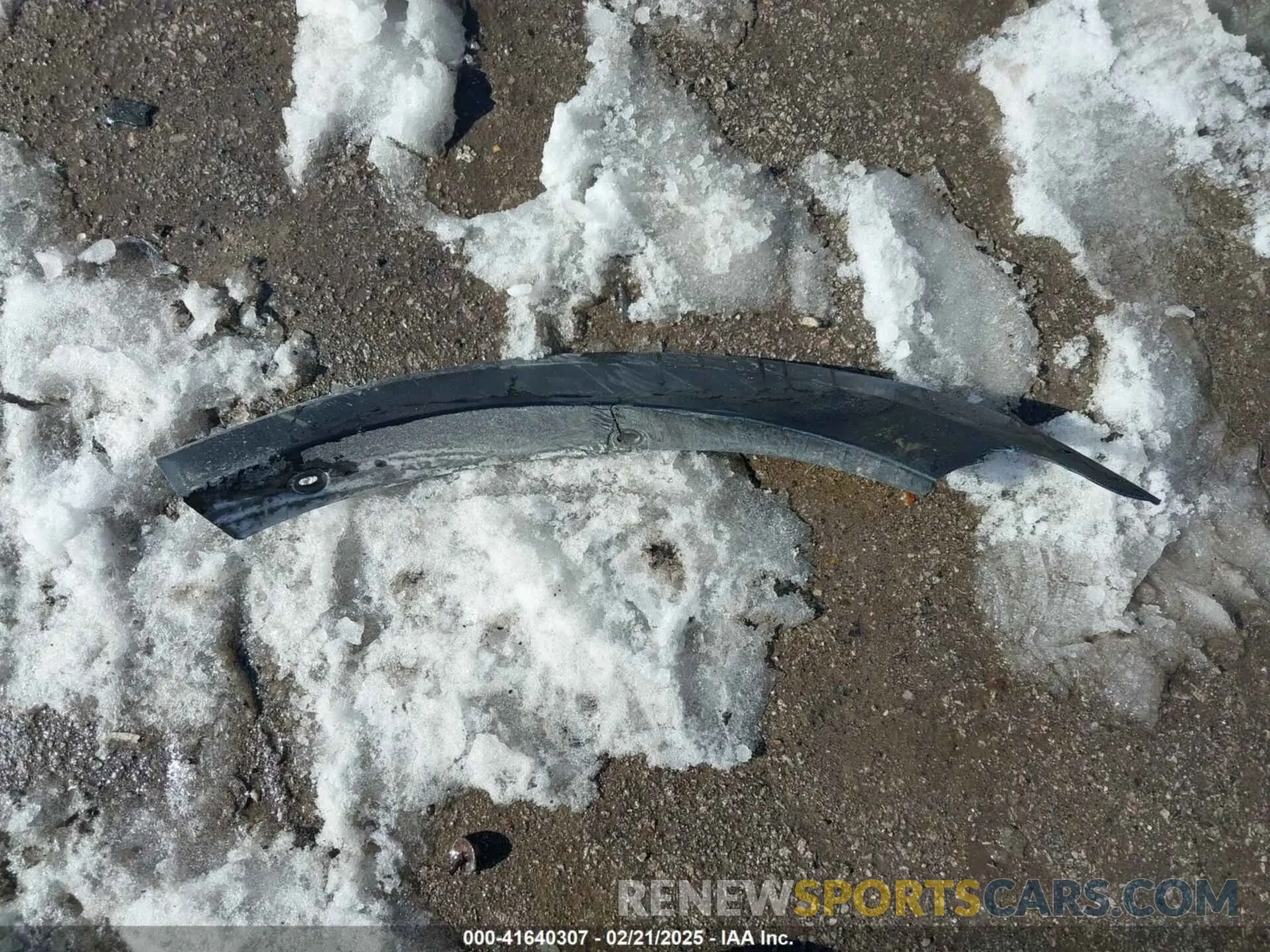 12 Photograph of a damaged car 3N1CP5CU5KL498273 NISSAN KICKS 2019