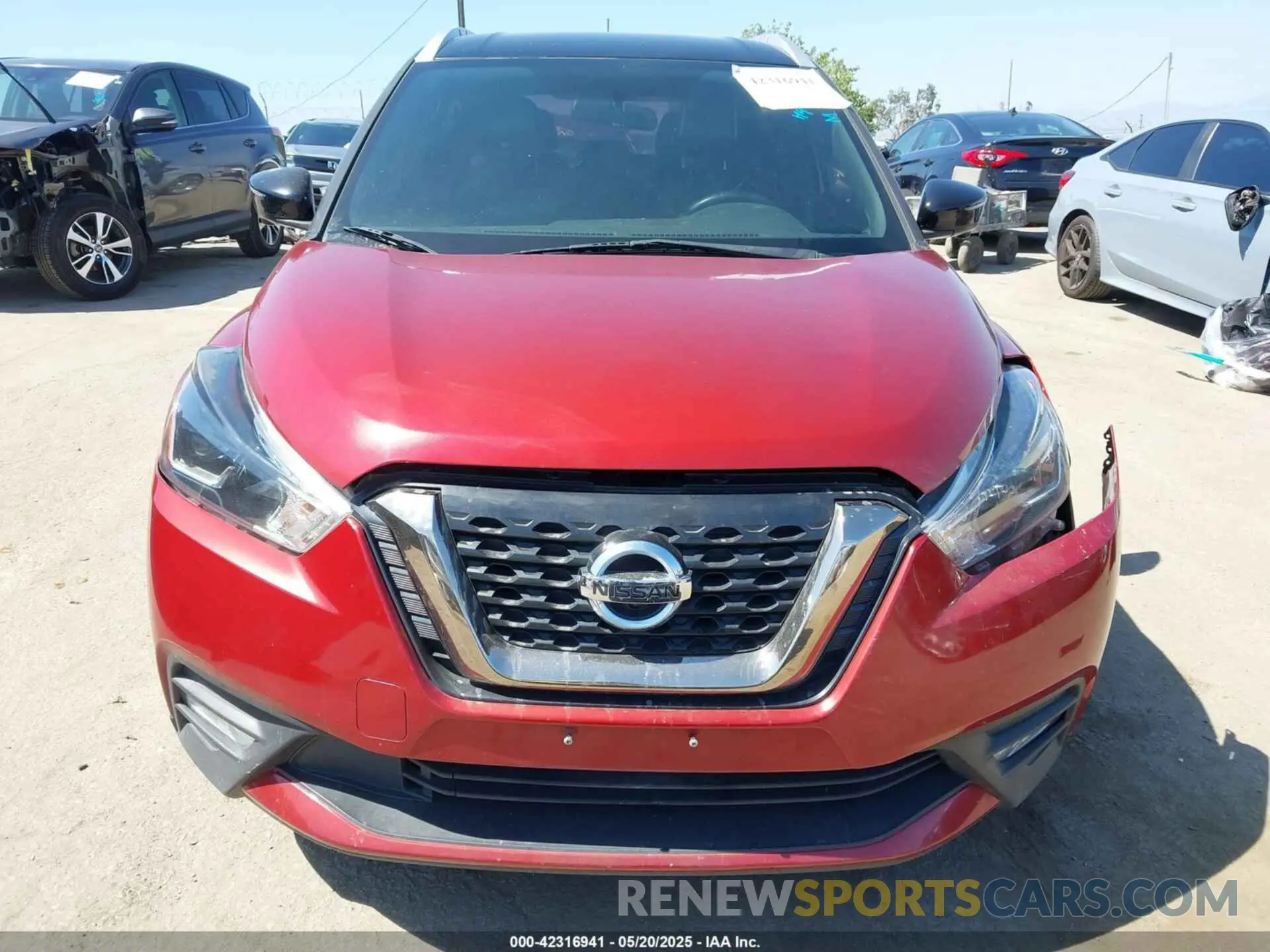 12 Photograph of a damaged car 3N1CP5CU5KL499178 NISSAN KICKS 2019