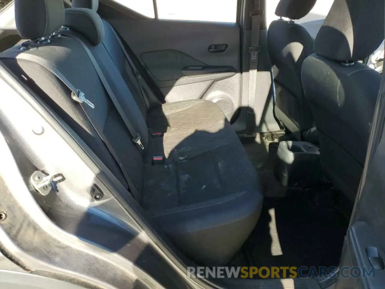 11 Photograph of a damaged car 3N1CP5CU5KL499441 NISSAN KICKS 2019