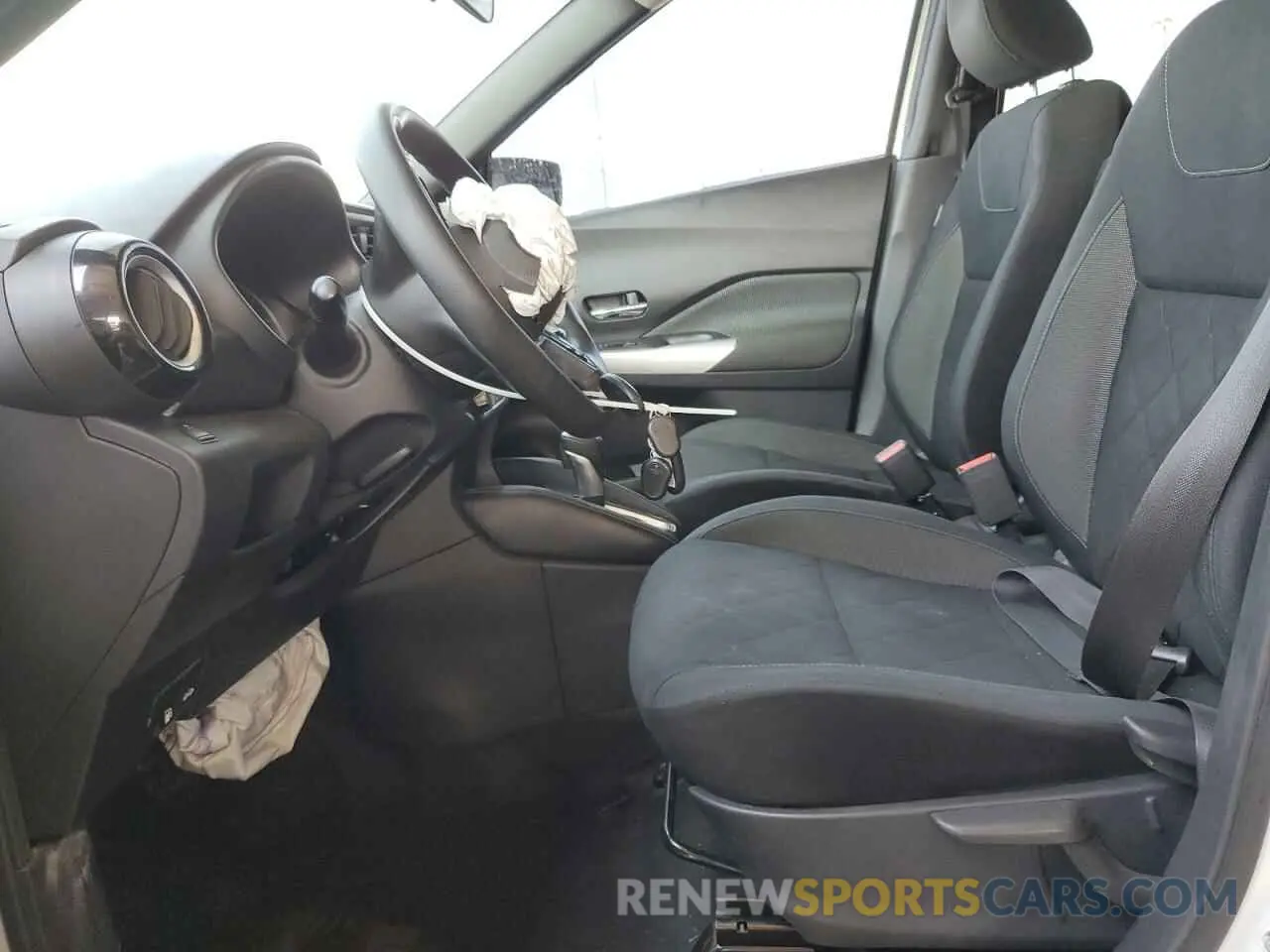 7 Photograph of a damaged car 3N1CP5CU5KL503438 NISSAN KICKS 2019
