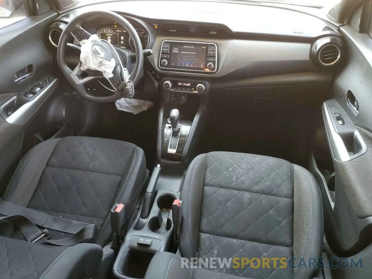 8 Photograph of a damaged car 3N1CP5CU5KL503438 NISSAN KICKS 2019