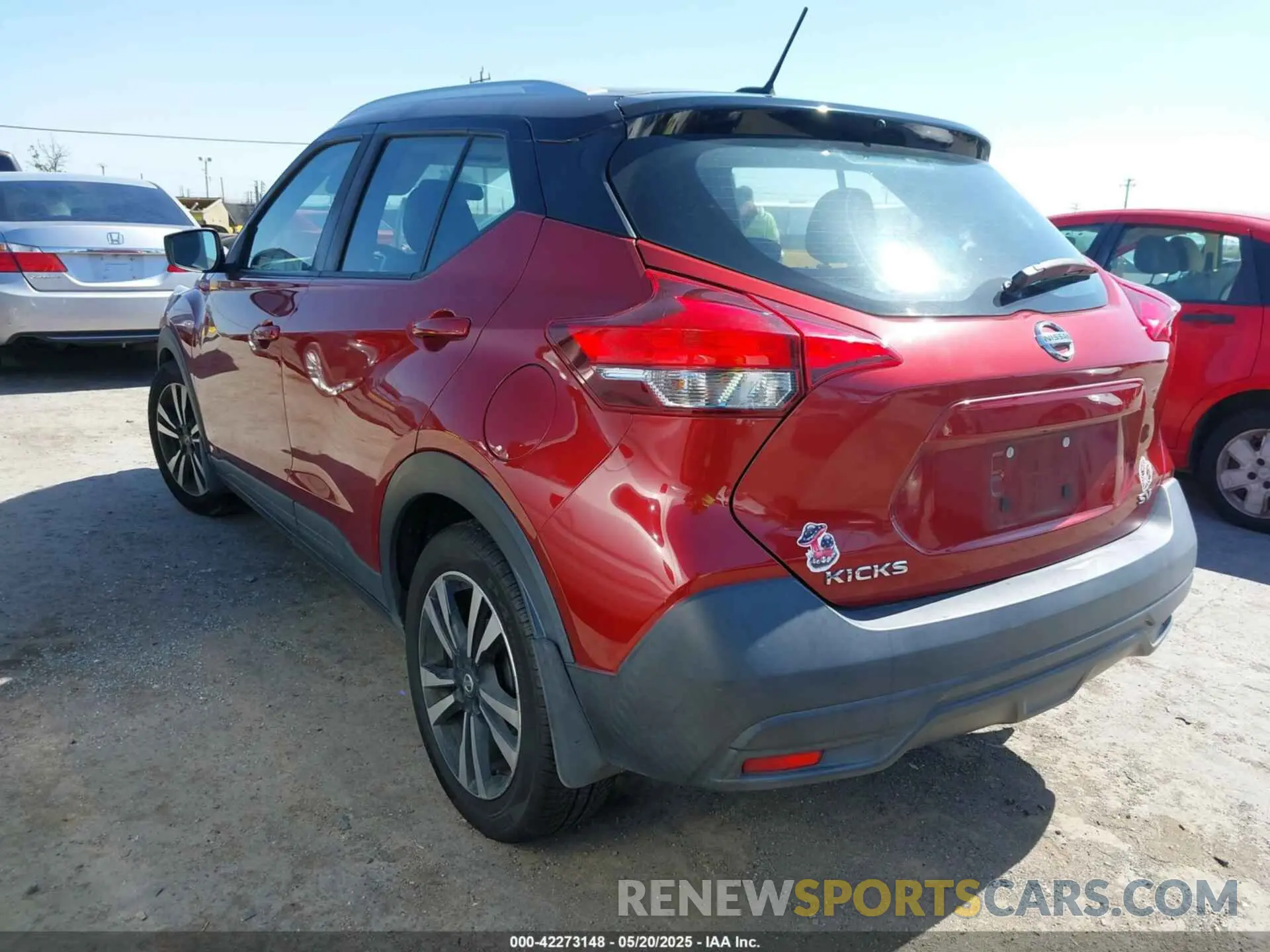3 Photograph of a damaged car 3N1CP5CU5KL504251 NISSAN KICKS 2019