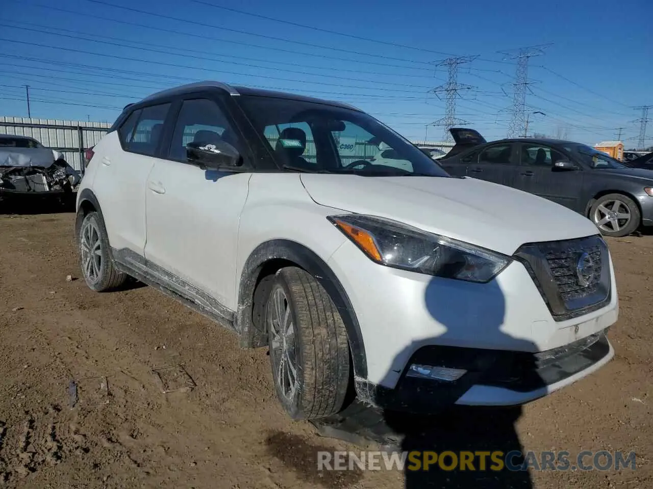 4 Photograph of a damaged car 3N1CP5CU5KL508557 NISSAN KICKS 2019