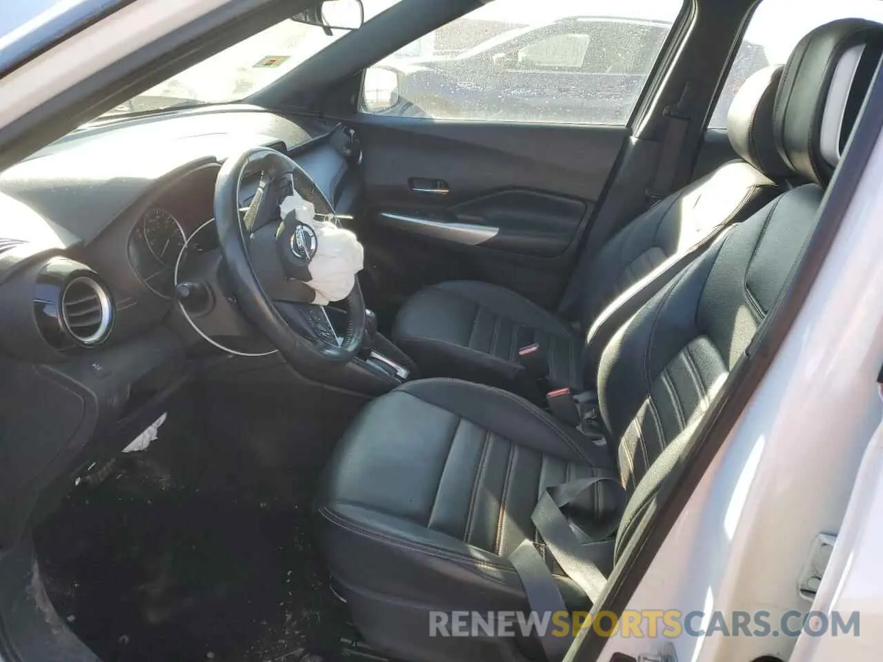 7 Photograph of a damaged car 3N1CP5CU5KL508557 NISSAN KICKS 2019