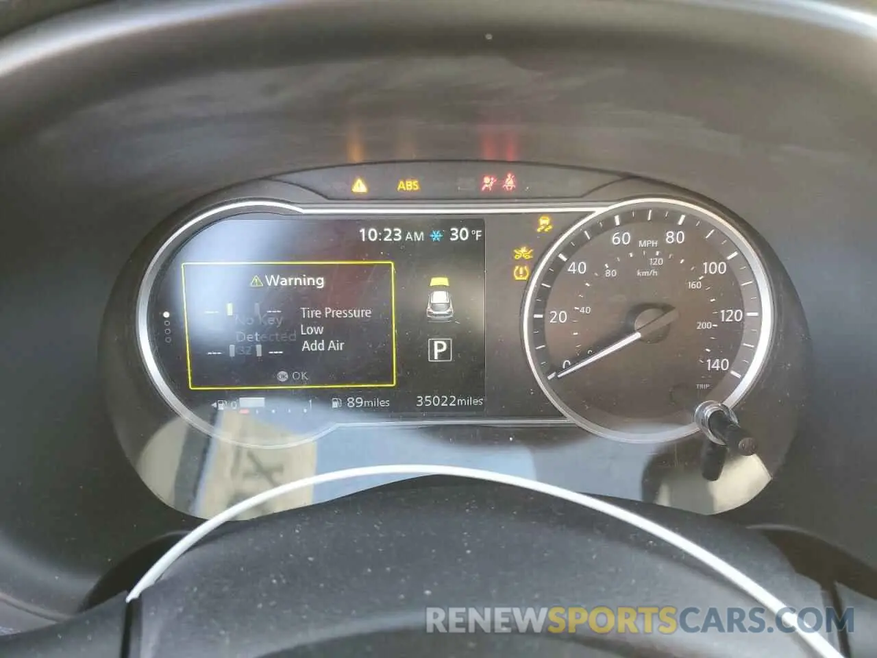 9 Photograph of a damaged car 3N1CP5CU5KL508557 NISSAN KICKS 2019