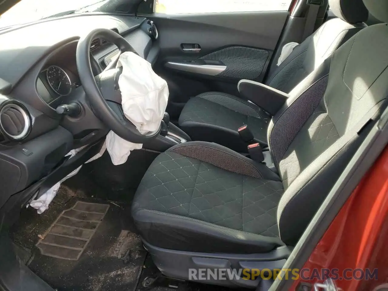 7 Photograph of a damaged car 3N1CP5CU5KL509711 NISSAN KICKS 2019