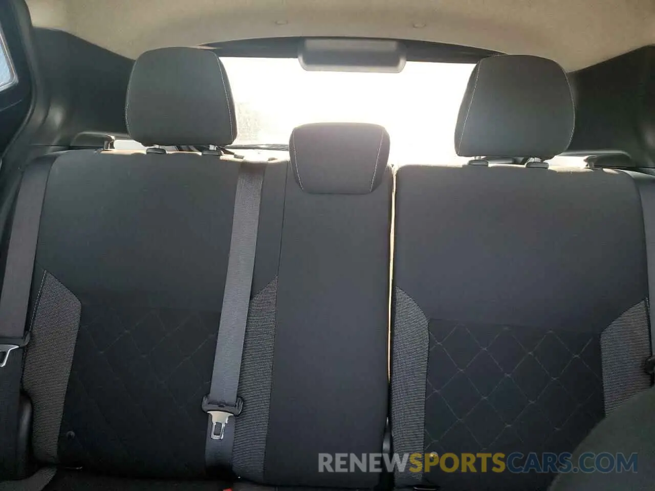 10 Photograph of a damaged car 3N1CP5CU5KL512964 NISSAN KICKS 2019