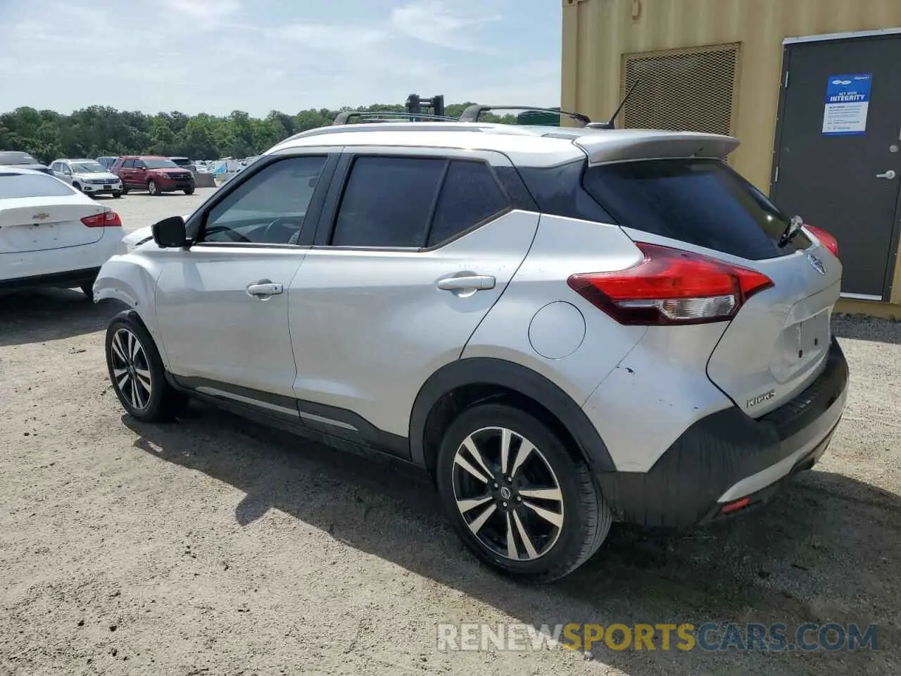 2 Photograph of a damaged car 3N1CP5CU5KL514570 NISSAN KICKS 2019