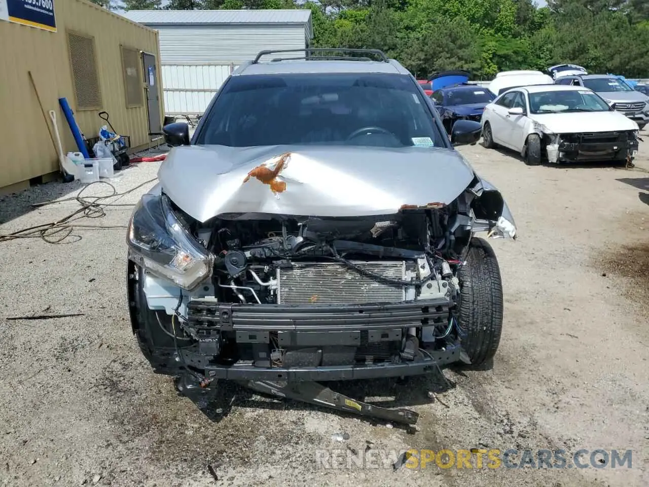 5 Photograph of a damaged car 3N1CP5CU5KL514570 NISSAN KICKS 2019