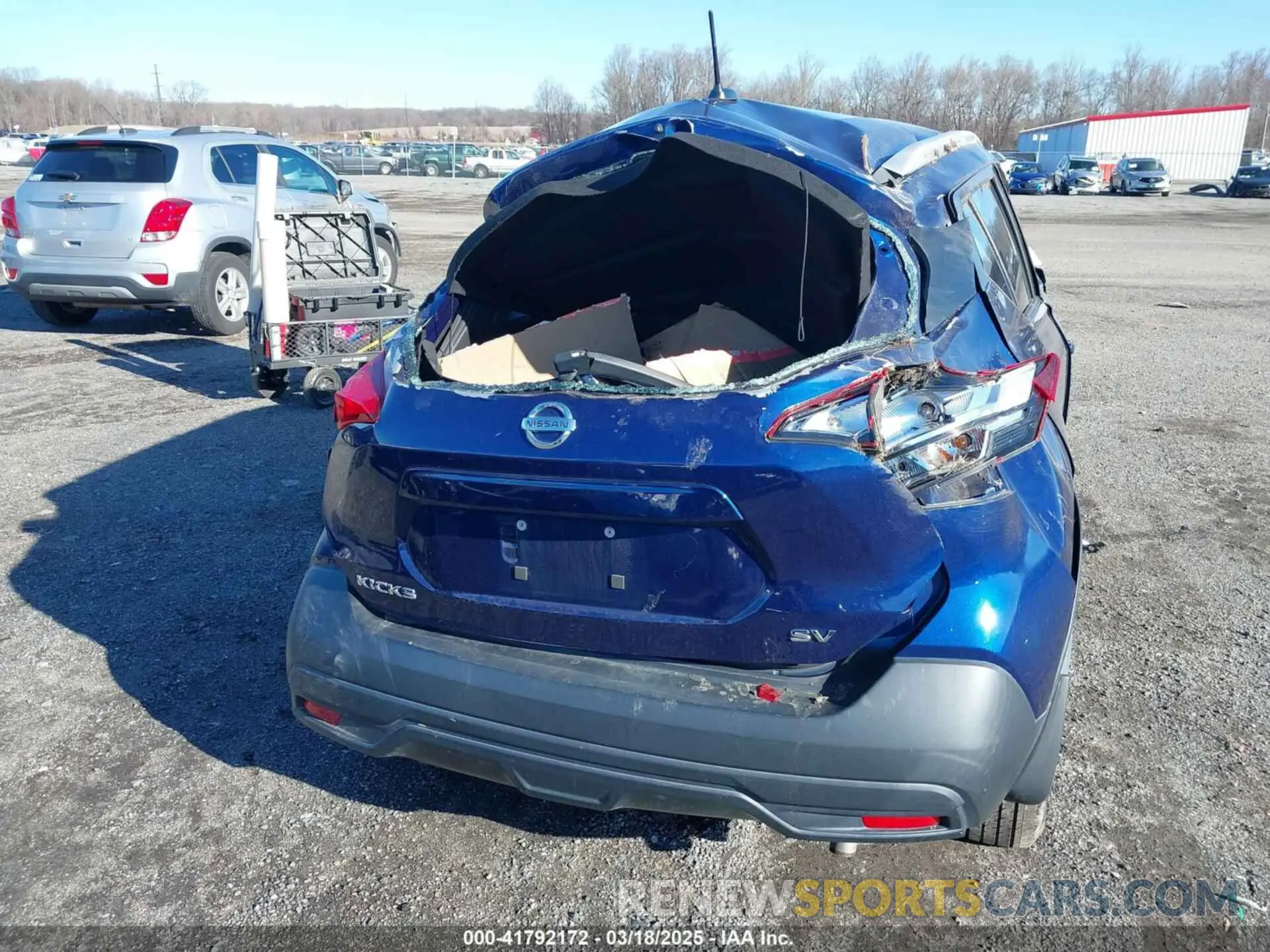 16 Photograph of a damaged car 3N1CP5CU5KL518375 NISSAN KICKS 2019