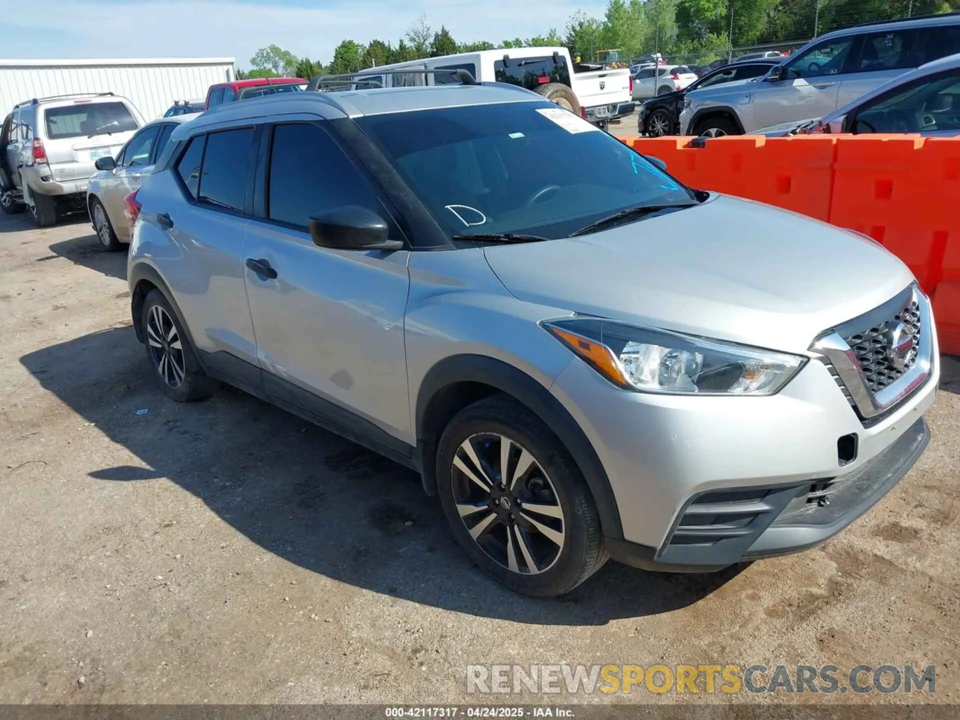 1 Photograph of a damaged car 3N1CP5CU5KL518974 NISSAN KICKS 2019