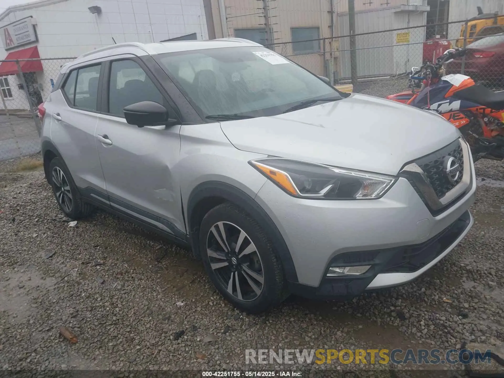 1 Photograph of a damaged car 3N1CP5CU5KL521681 NISSAN KICKS 2019