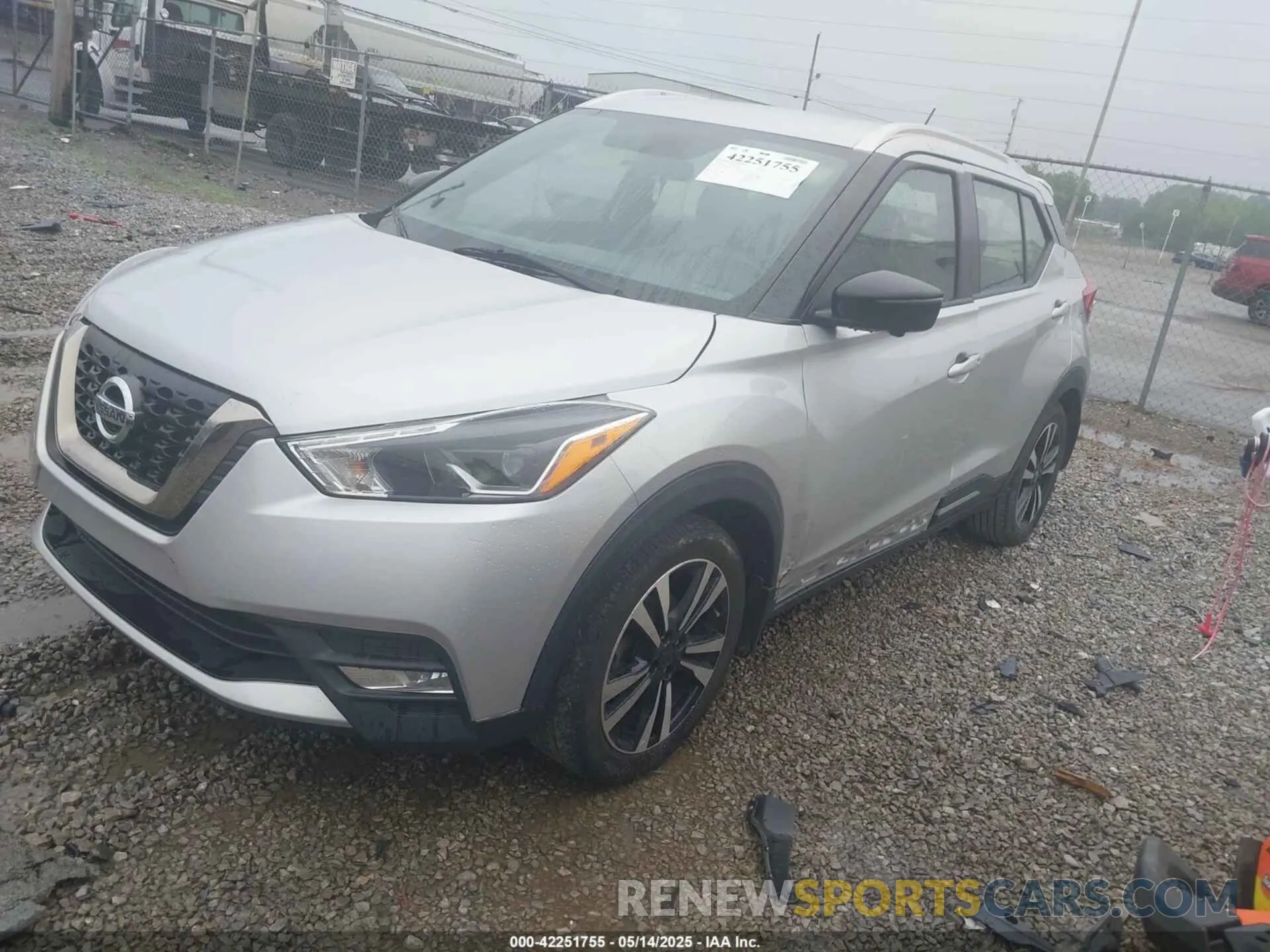 2 Photograph of a damaged car 3N1CP5CU5KL521681 NISSAN KICKS 2019