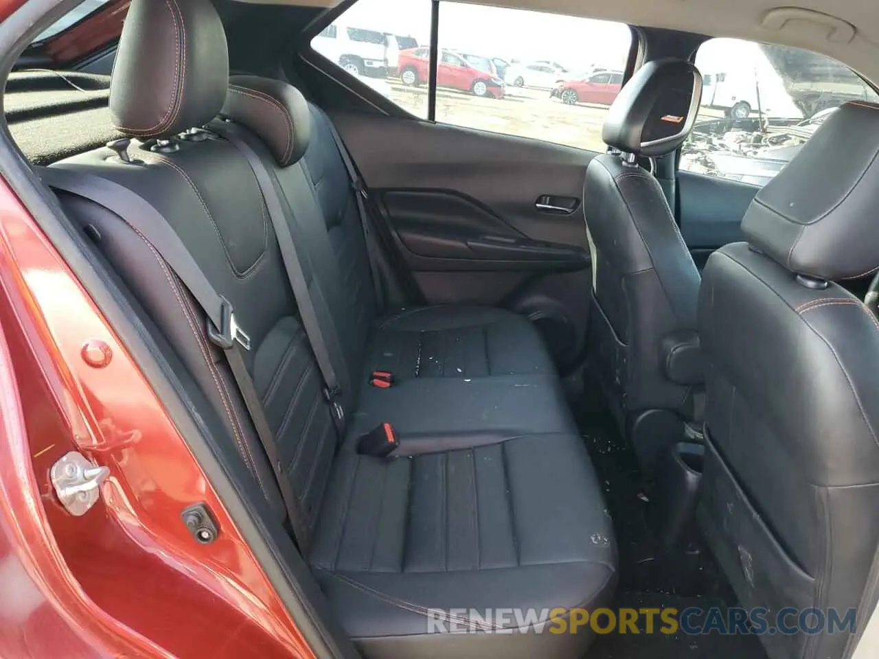 10 Photograph of a damaged car 3N1CP5CU5KL526881 NISSAN KICKS 2019