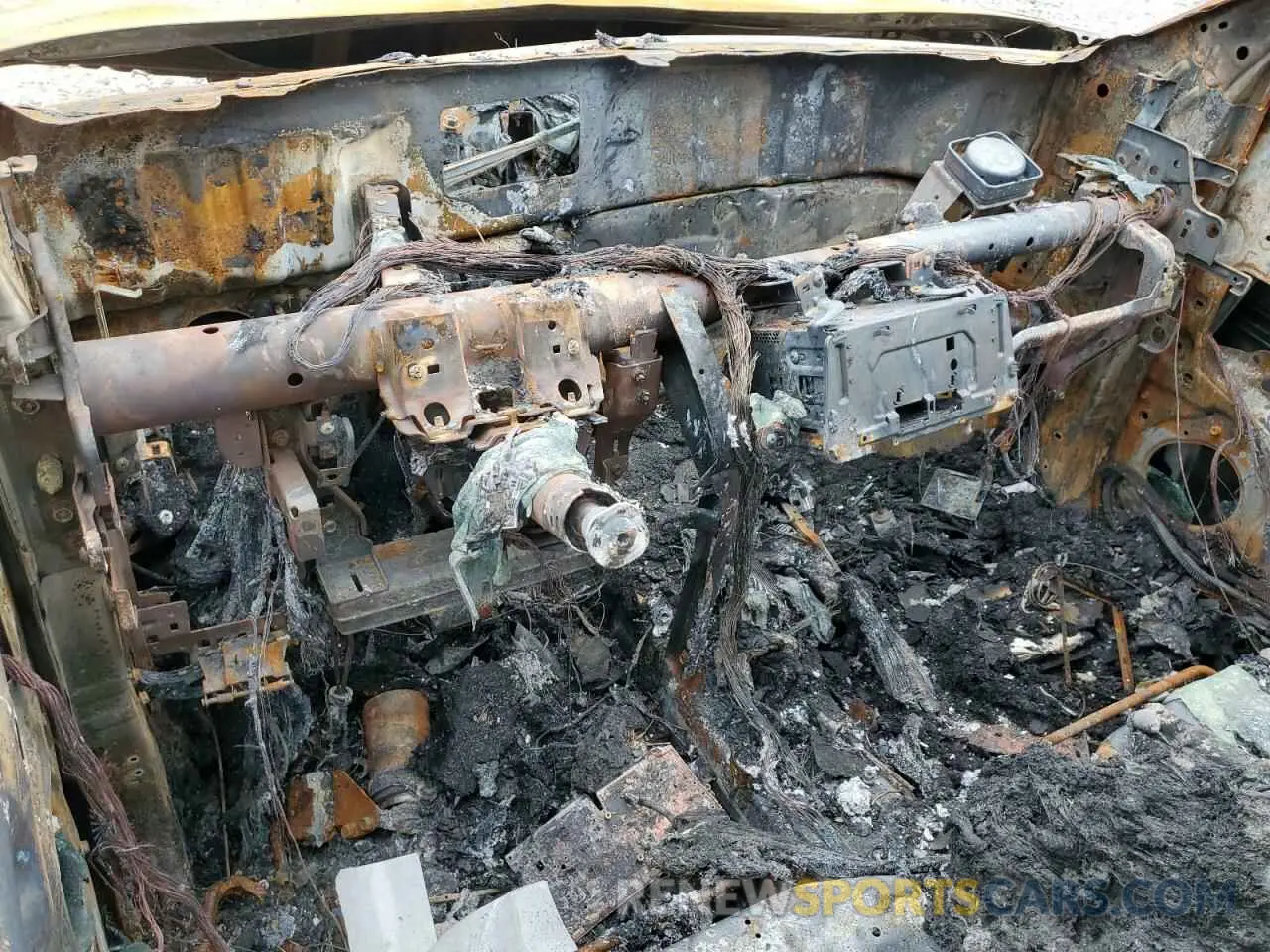 9 Photograph of a damaged car 3N1CP5CU5KL552607 NISSAN KICKS 2019