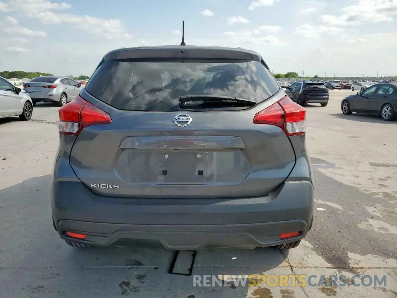 6 Photograph of a damaged car 3N1CP5CU5KL565860 NISSAN KICKS 2019