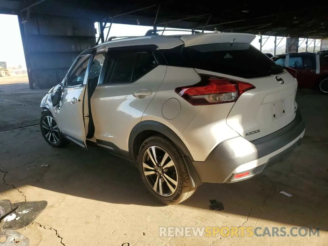 2 Photograph of a damaged car 3N1CP5CU5KL568614 NISSAN KICKS 2019