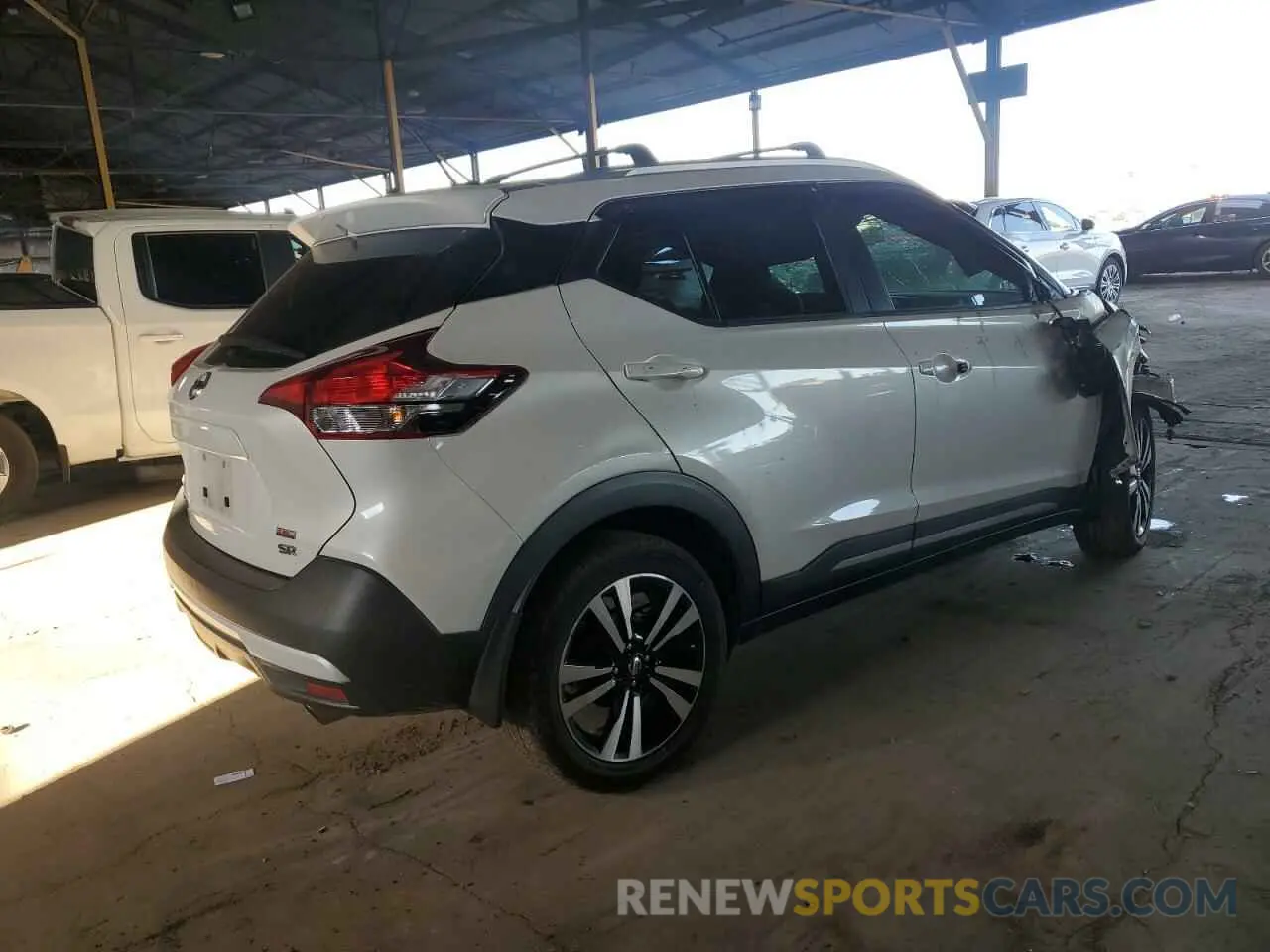 3 Photograph of a damaged car 3N1CP5CU5KL568614 NISSAN KICKS 2019