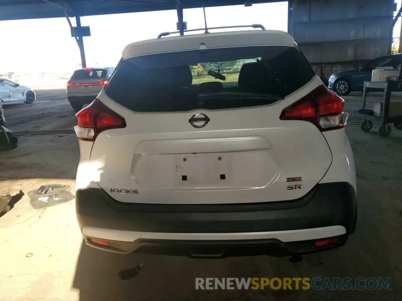 6 Photograph of a damaged car 3N1CP5CU5KL568614 NISSAN KICKS 2019