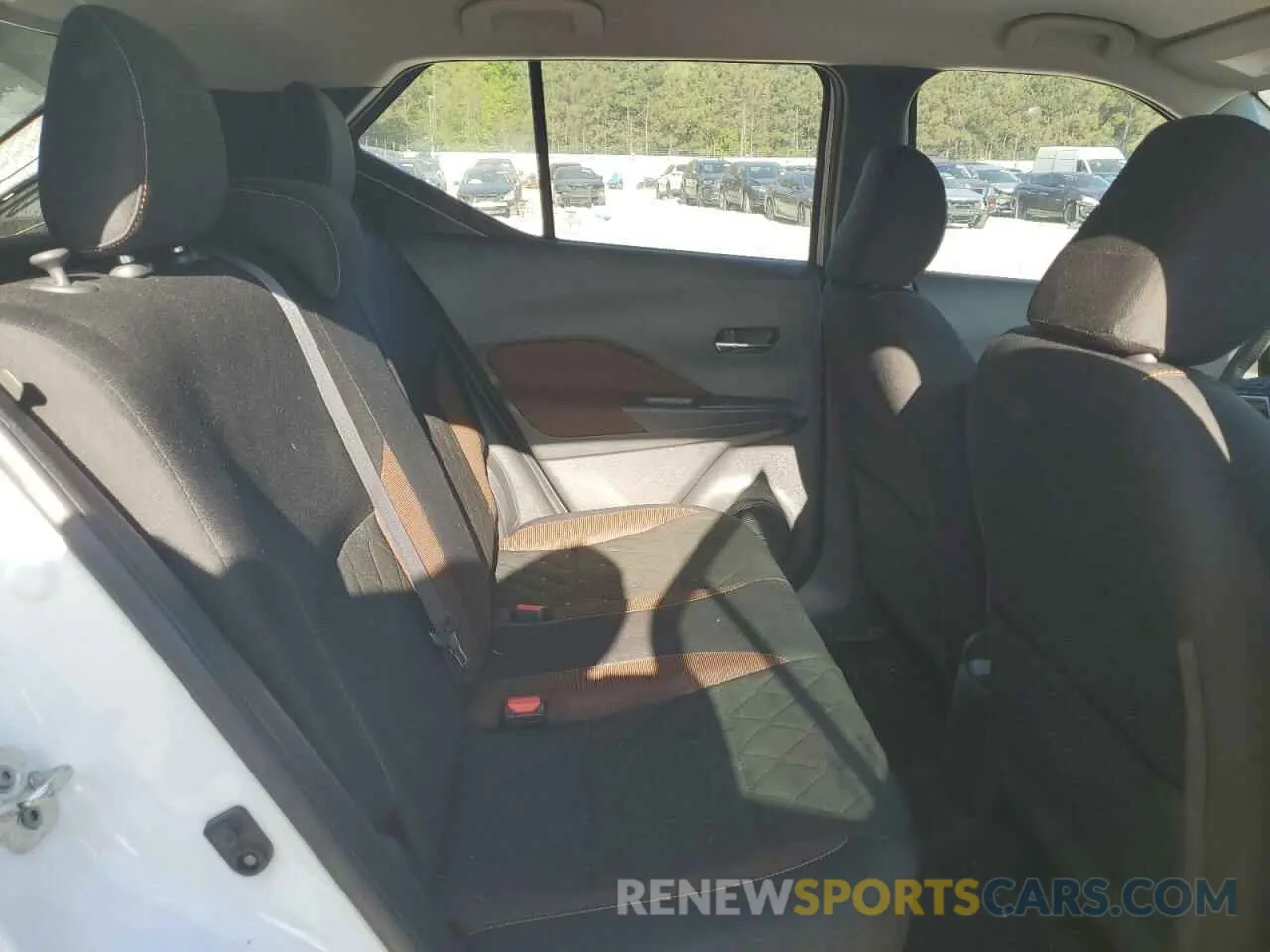10 Photograph of a damaged car 3N1CP5CU6KL492384 NISSAN KICKS 2019