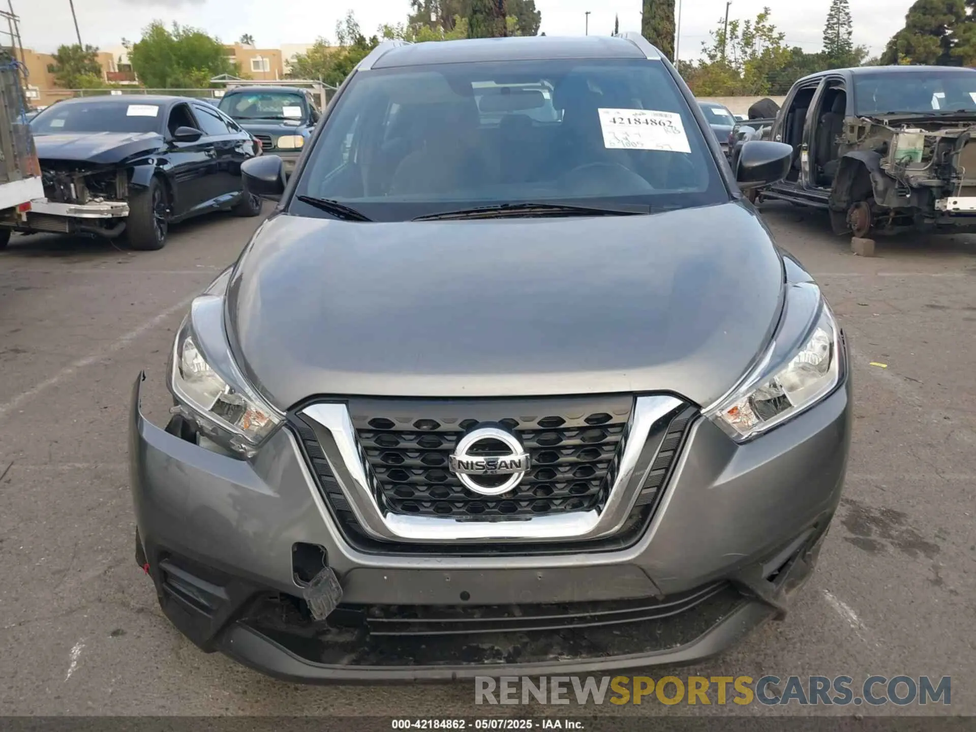 12 Photograph of a damaged car 3N1CP5CU6KL496256 NISSAN KICKS 2019
