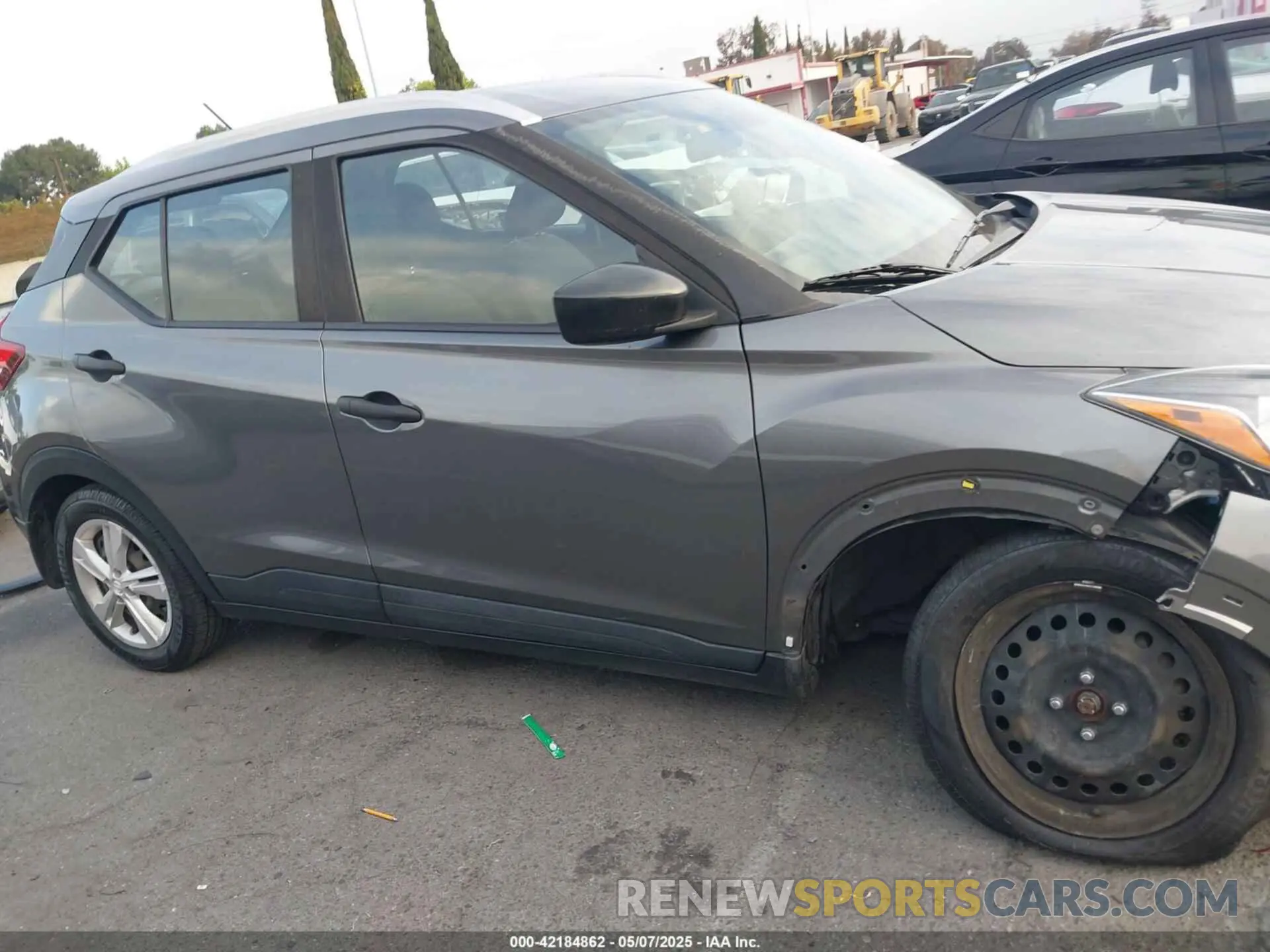 13 Photograph of a damaged car 3N1CP5CU6KL496256 NISSAN KICKS 2019