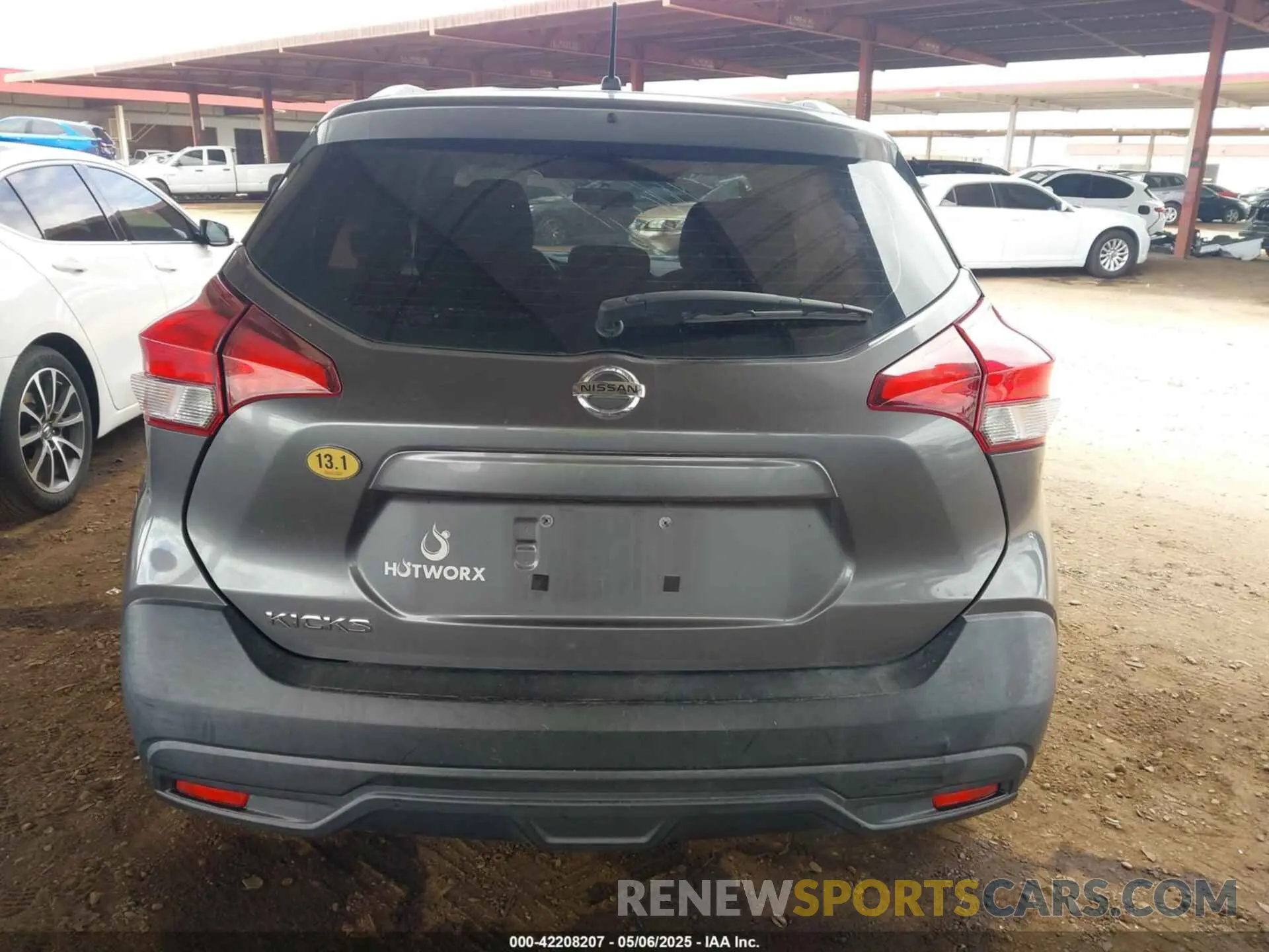 16 Photograph of a damaged car 3N1CP5CU6KL496631 NISSAN KICKS 2019