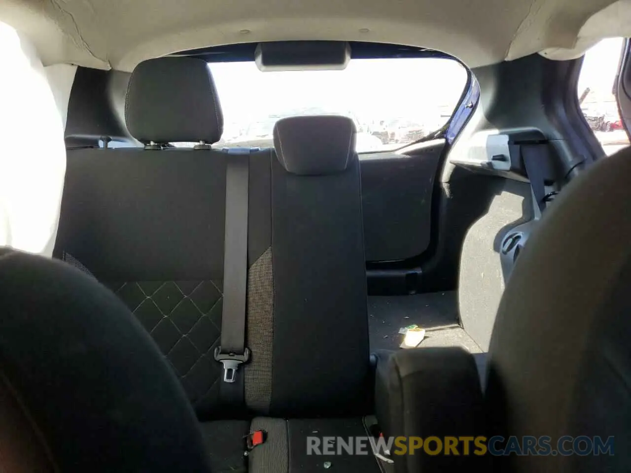 10 Photograph of a damaged car 3N1CP5CU6KL515341 NISSAN KICKS 2019